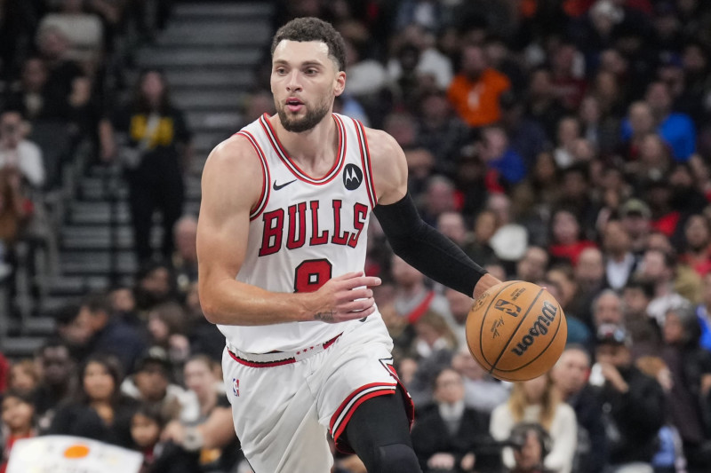 TORONTO, ON - NOVEMBER 24: Zach LaVine #8 of the Chicago Bulls dribbles against the Toronto Raptors during the second half of their NBA In-Season Tournament game at the Scotiabank Arena on November 24, 2023 in Toronto, Ontario, Canada. NOTE TO USER: User expressly acknowledges and agrees that, by downloading and/or using this Photograph, user is consenting to the terms and conditions of the Getty Images License Agreement. (Photo by Mark Blinch/Getty Images)