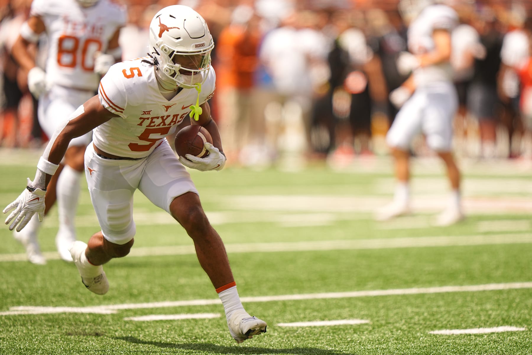 College Football: Texas Adonai Mitchell (5) in motion, runs with the soccer in the course of a spring exhibition sport at Darrell K Royal Stadium.
Austin, TX 4/15/2023
CREDIT: Erick W. Rasco (Photo by Erick W. Rasco /Sports activities Illustrated by project of Getty Pictures)
(Location Quantity: X164345 TK1)