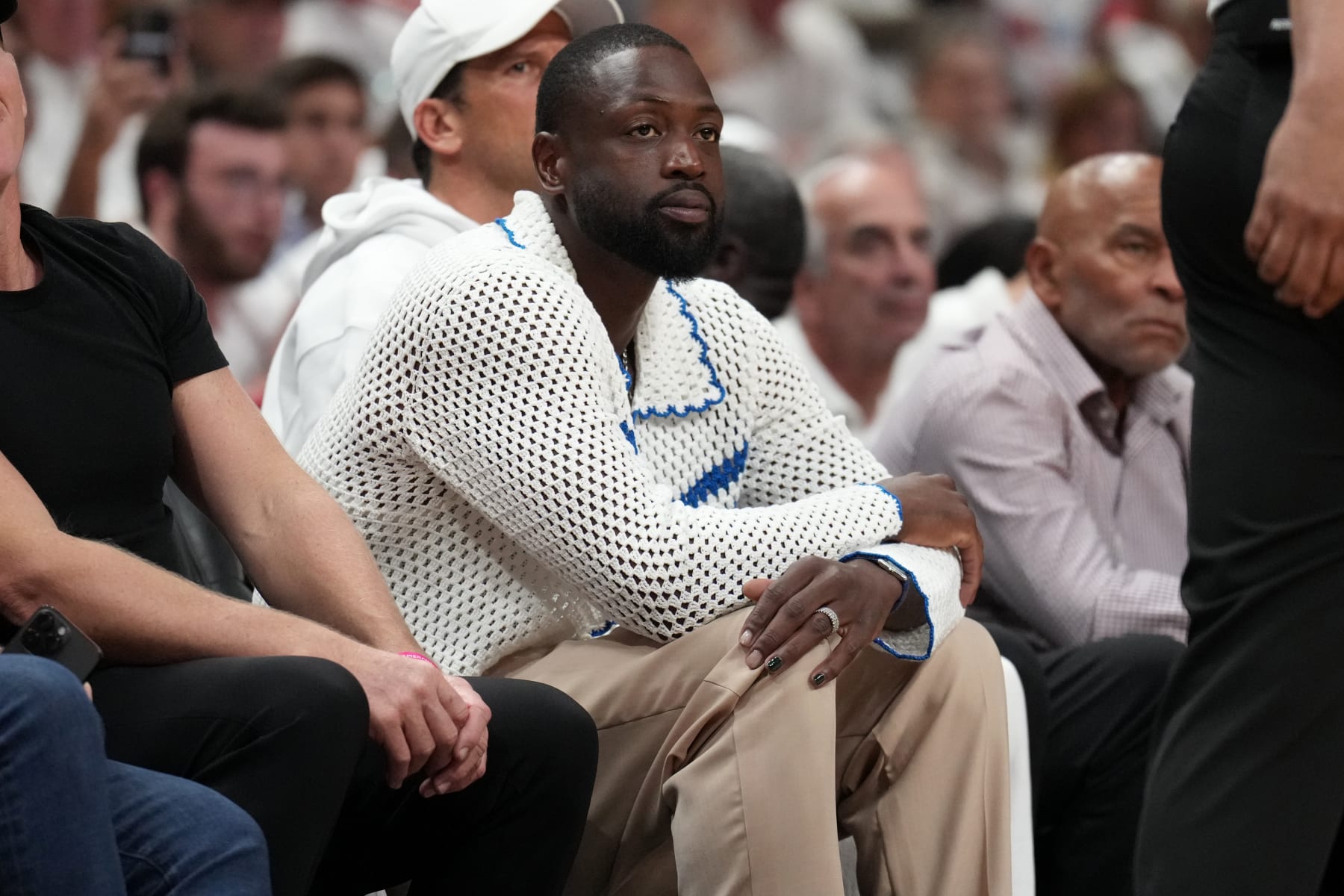 Dwyane Wade Reportedly 'Expressed Interest' in Investing in WNBA's Chicago Sky - Vimarsana News