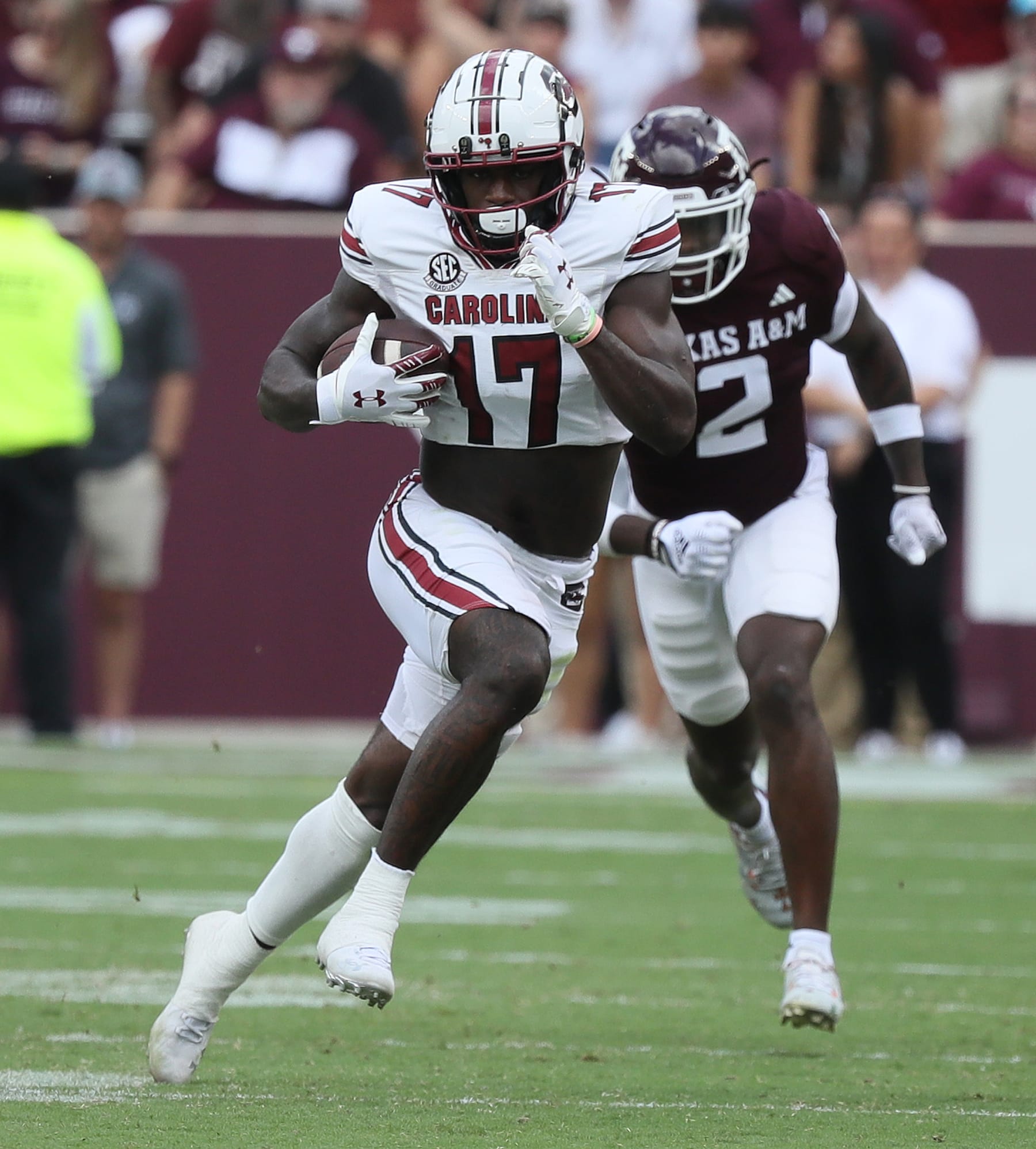 Adonai Mitchell Vs. Xavier Legette: Scouting Report & Prediction - 0i6qhnw