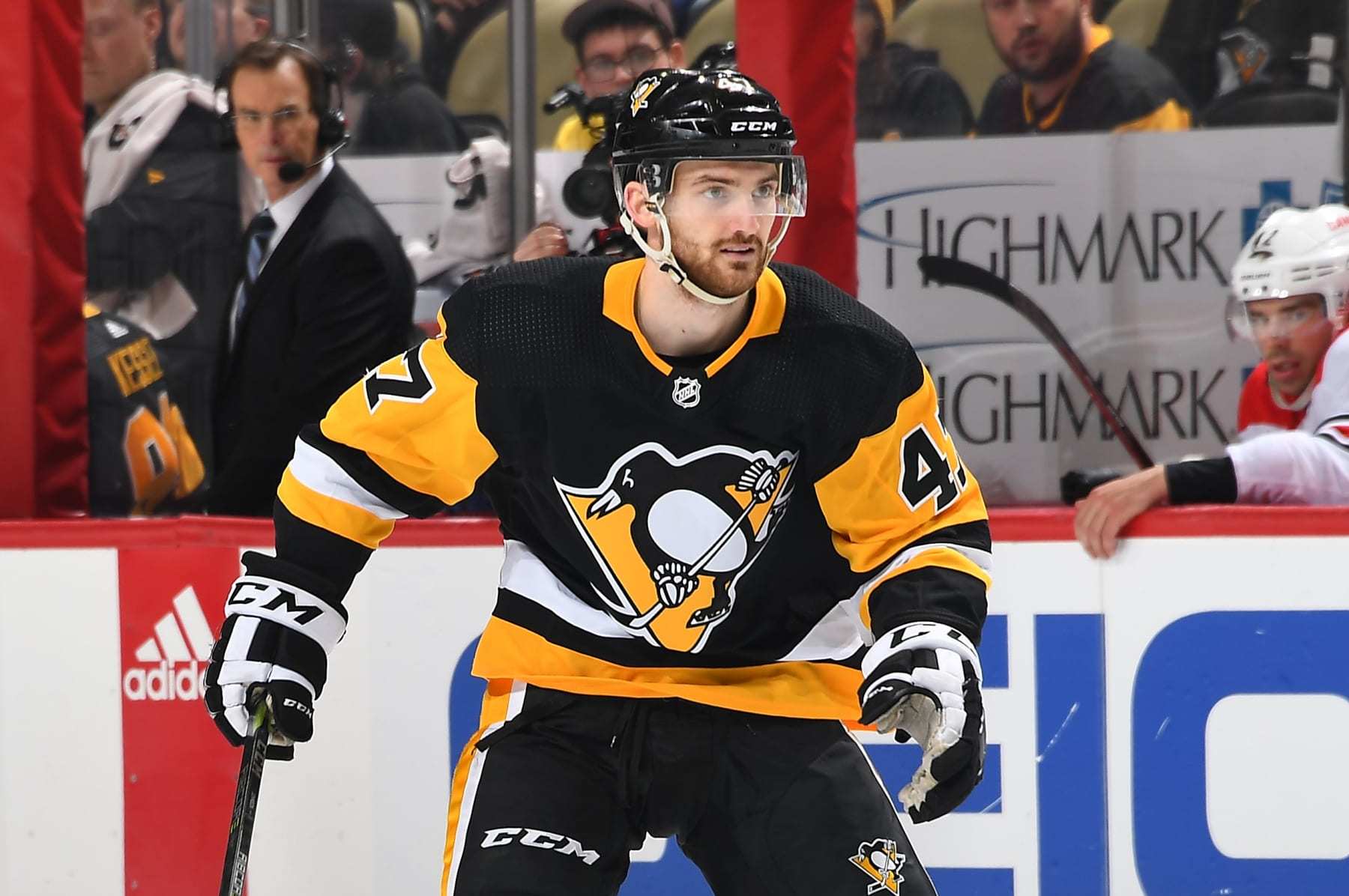 Penguins and Hurricanes Pushing Hard for Erik Karlsson Trade - BVM