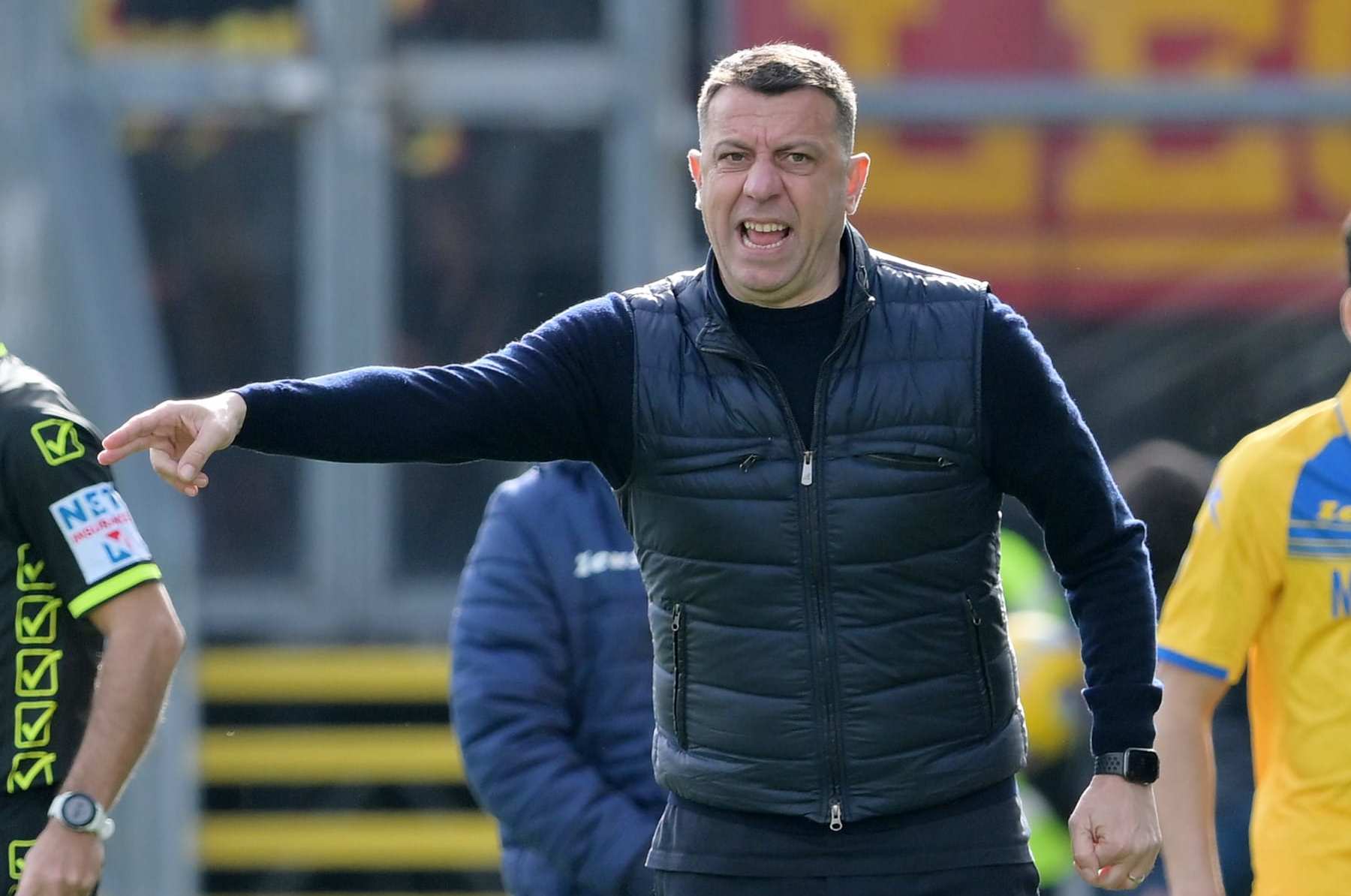 FROSINONE, ITALY - MARCH 03: Roberto D'Aversa head coach of US Lecce reacts during the Serie A TIM match between Frosinone Calcio and US Lecce - Serie A TIM  at Stadio Benito Stirpe on March 03, 2024 in Frosinone, Italy. (Photo by Giuseppe Bellini/Getty Images)