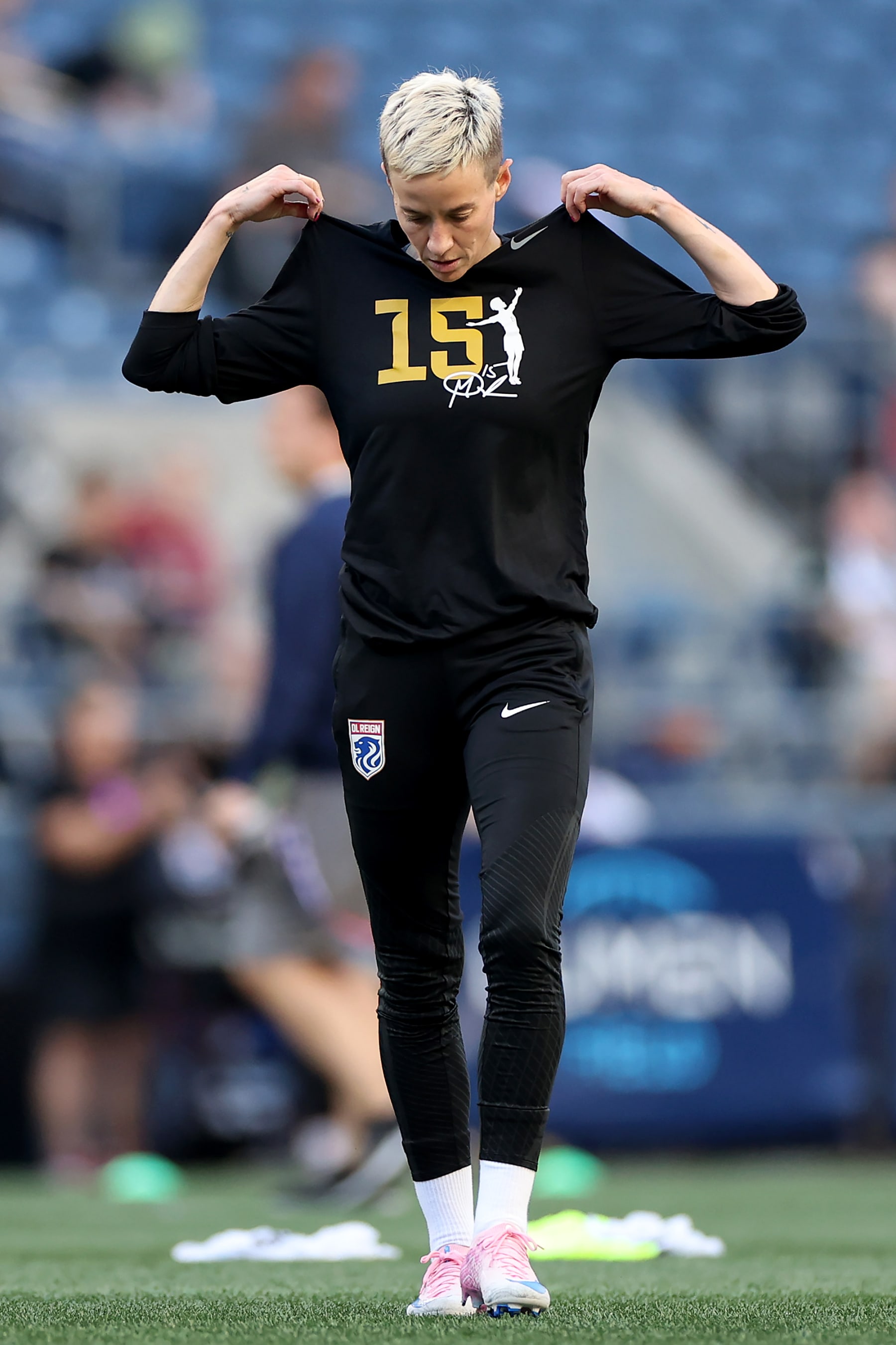 SEATTLE, WASHINGTON - OCTOBER 06: Megan Rapinoe #15 of OL Reign warms up during her last home regular-season NWSL match at Lumen Field on October 06, 2023 in Seattle, Washington. (Photo by Steph Chambers/Getty Images)