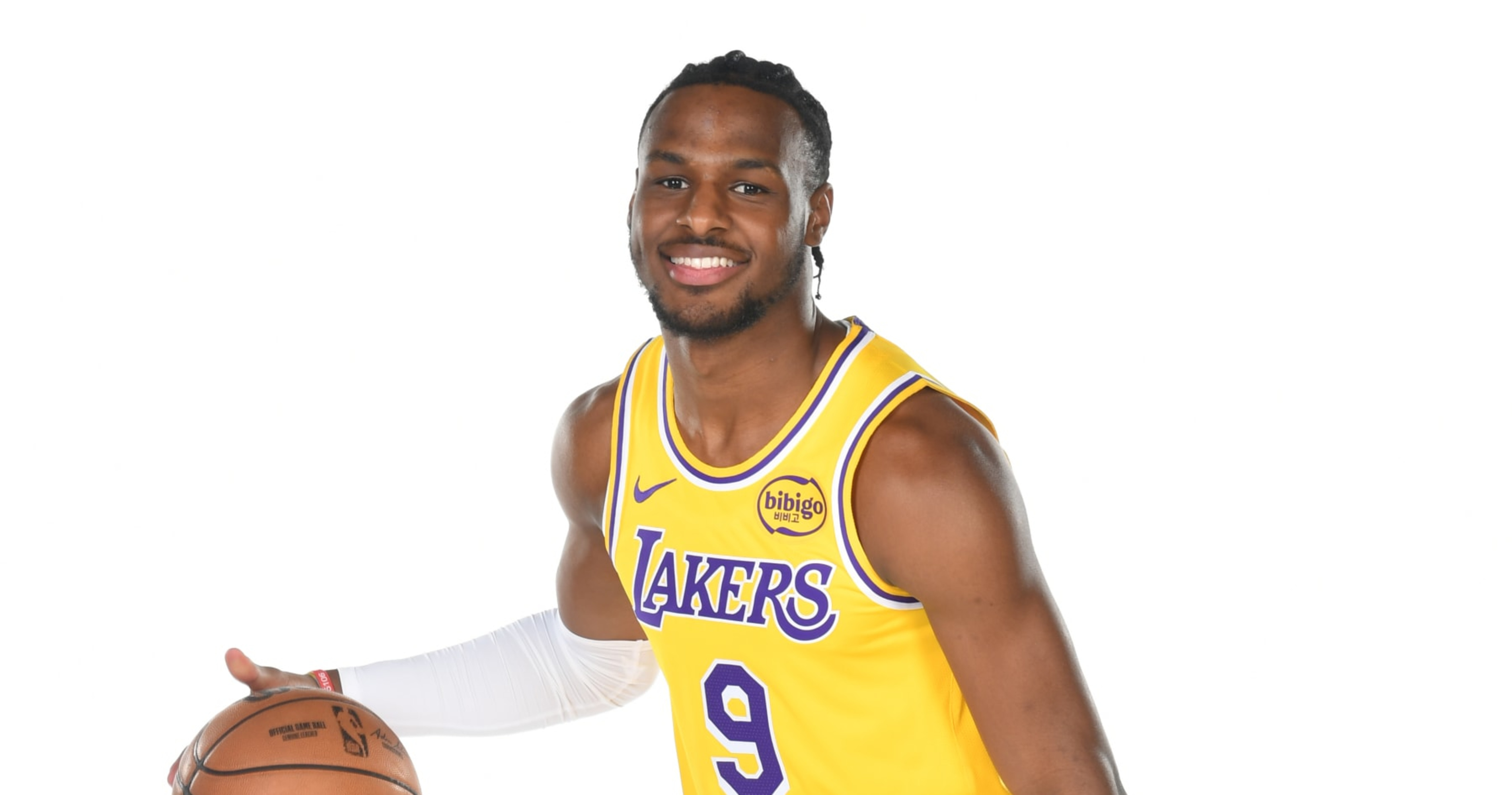 Nba rumors bronny james lakers agree to 4 year 7 9m rookie contract