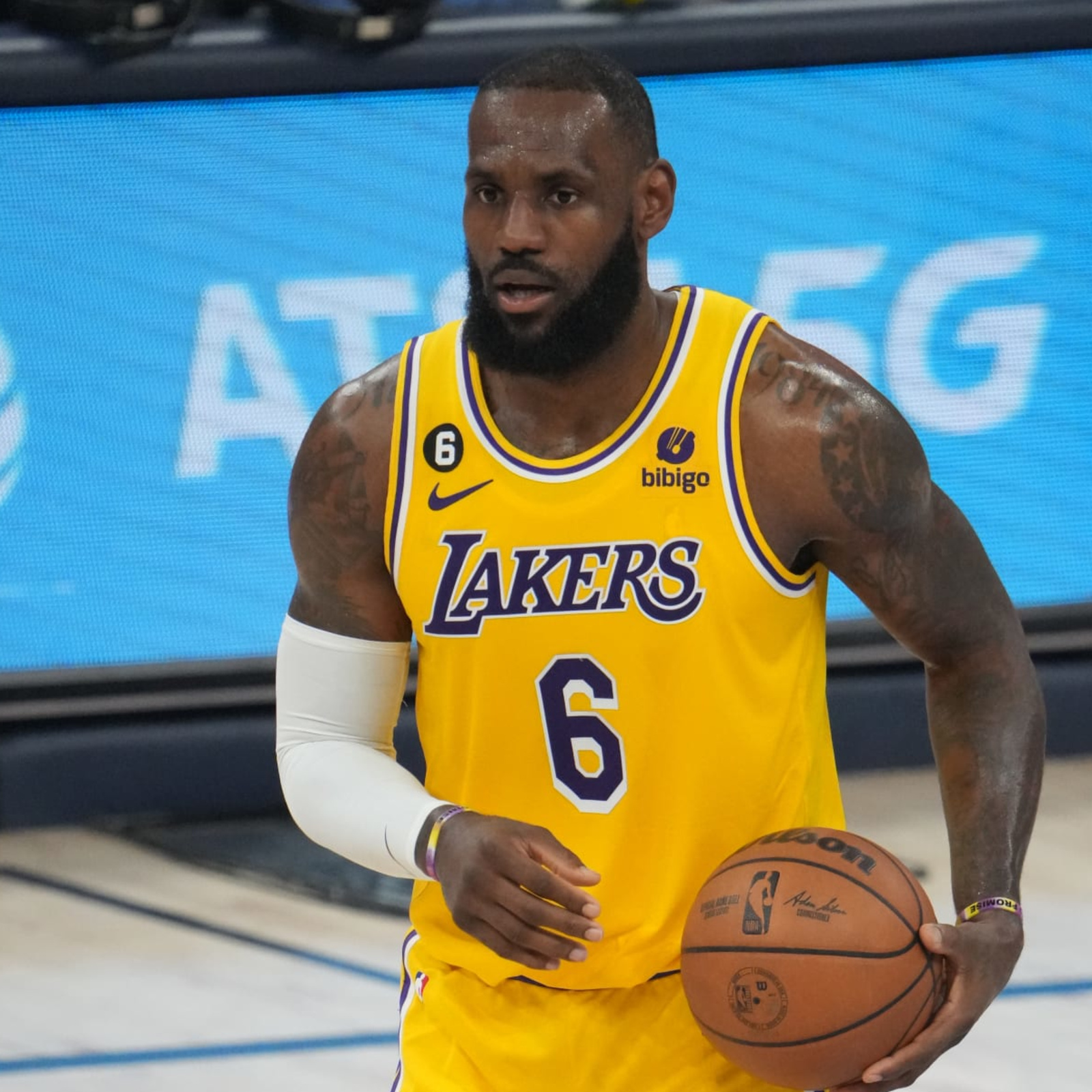 Lakers News: LeBron James Confident In Current Team, Not Focused