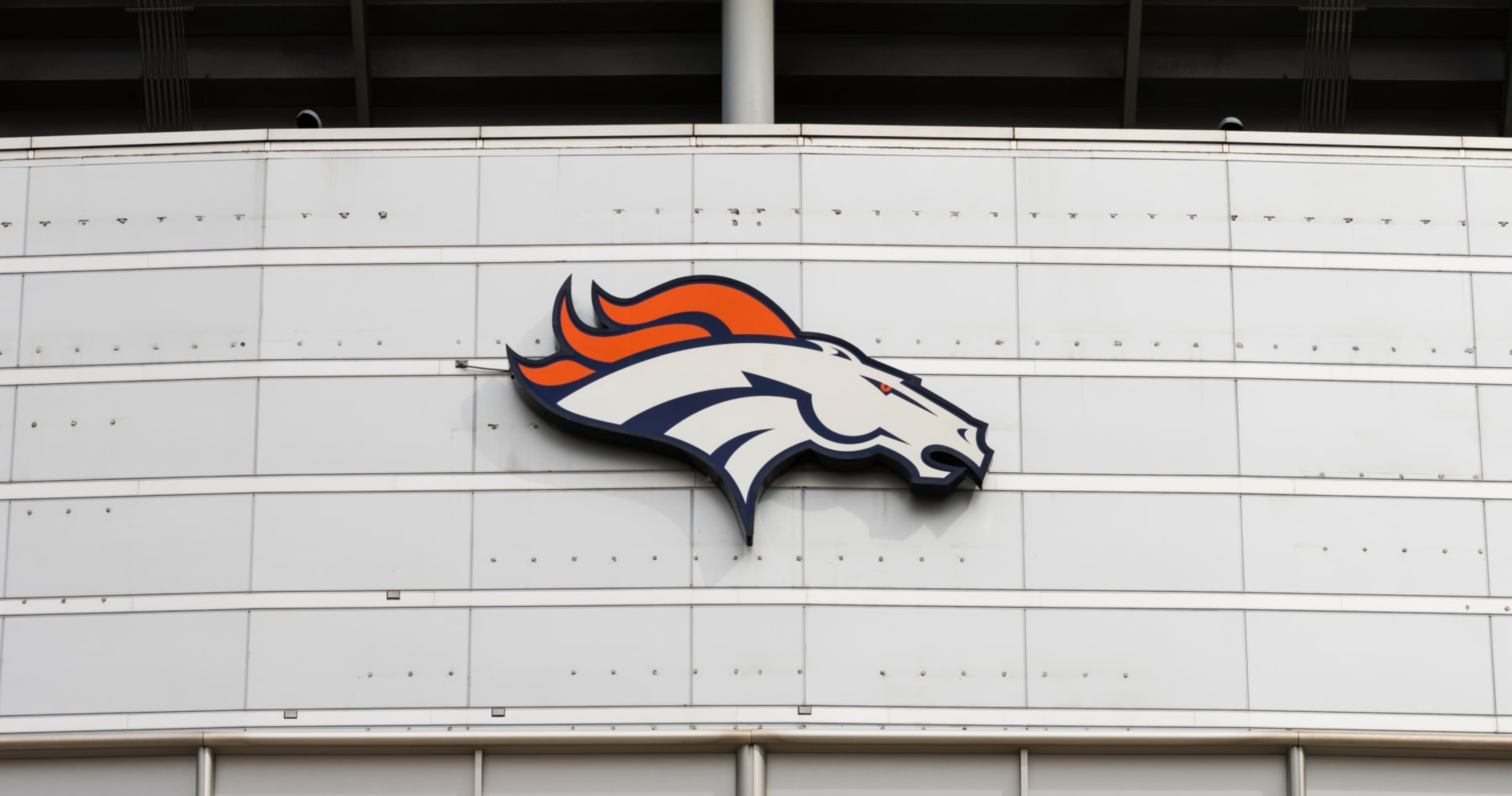 Denver Broncos Pick Walton-Penner Family in Auction to Sell Team - The New  York Times