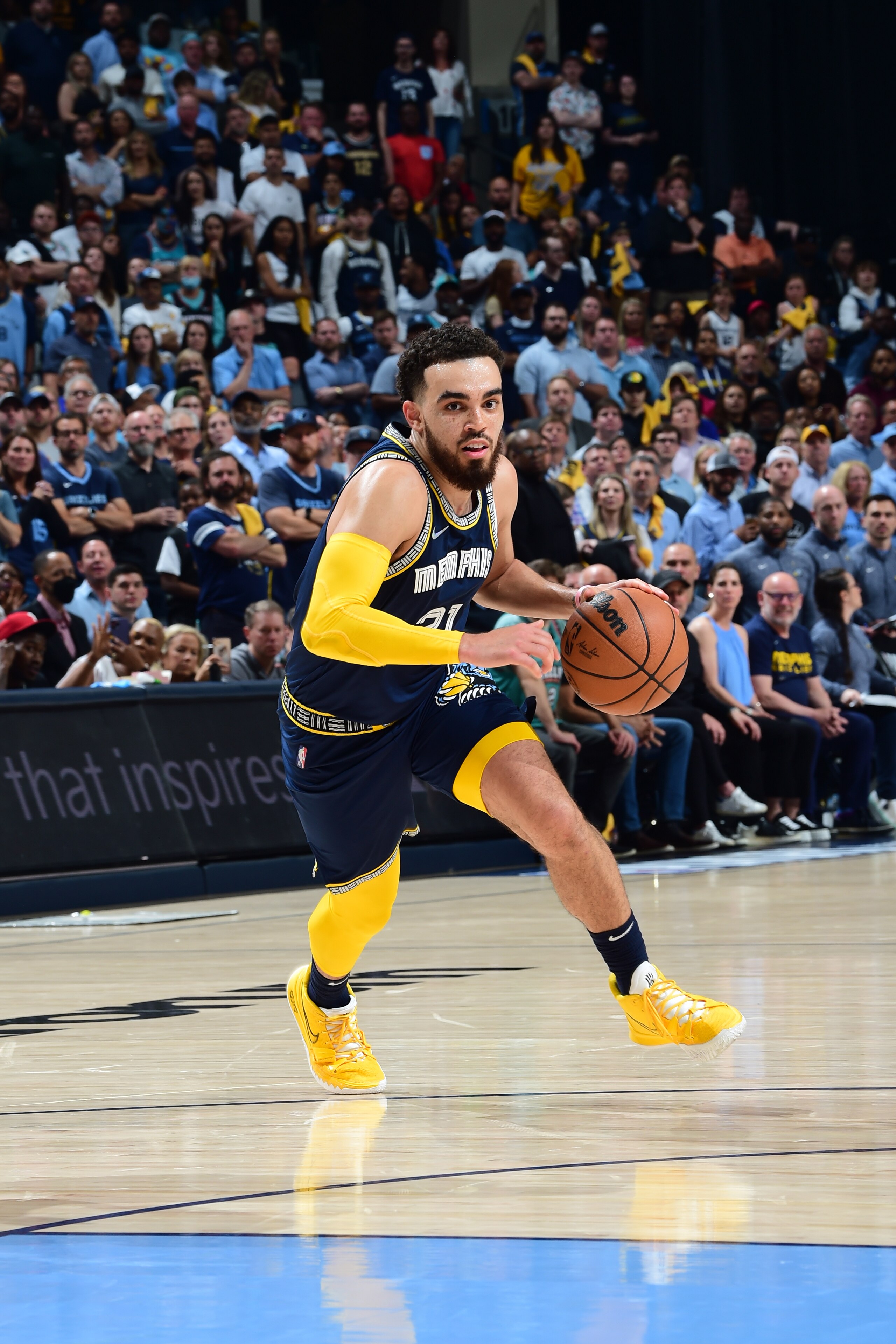 MEMPHIS, TN - MAY 3: Tyus Jones #21 of the Memphis Grizzlies drives to the basket during the game against the Golden State Warriors during Game 2 of the 2022 NBA Playoffs Western Conference Semifinals on May 3, 2022 at FedExForum in Memphis, Tennessee. NOTE TO USER: User expressly acknowledges and agrees that, by downloading and or using this photograph, user is consenting to the terms and conditions of Getty Images License Agreement. Mandatory Copyright Notice: Copyright 2022 NBAE (Photo by Noah Graham/NBAE via Getty Images)