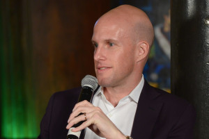 CBS Sports Analyst Grant Wahl Dies in Qatar During World Cup