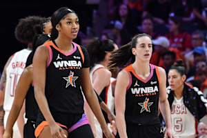 Caitlin Clark: Angel Reese and I Not Focused on Individual Awards amid WNBA ROY Race
