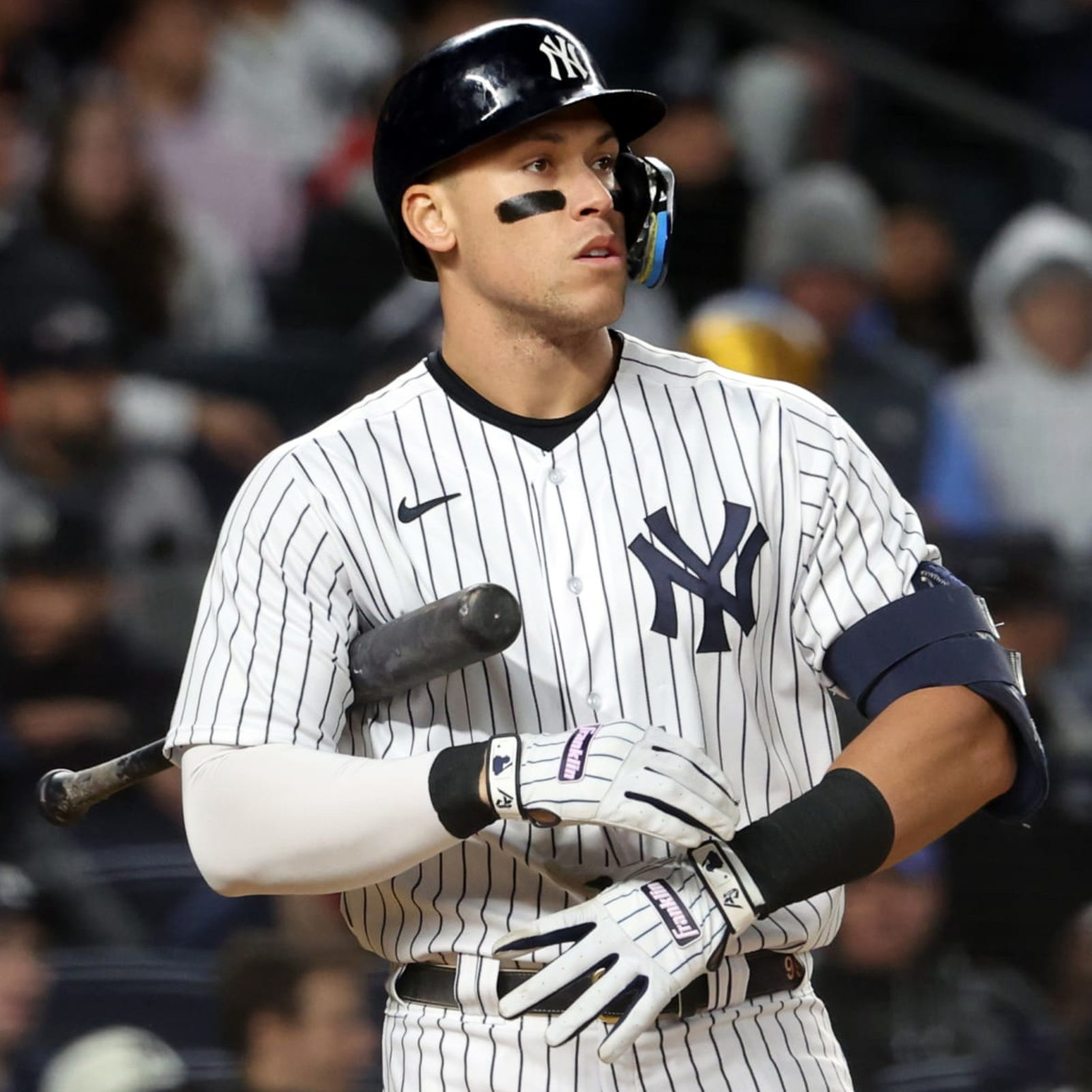 Aaron Judge signs mega-deal with Yankees: How much does he make per year,  month, week, and day?