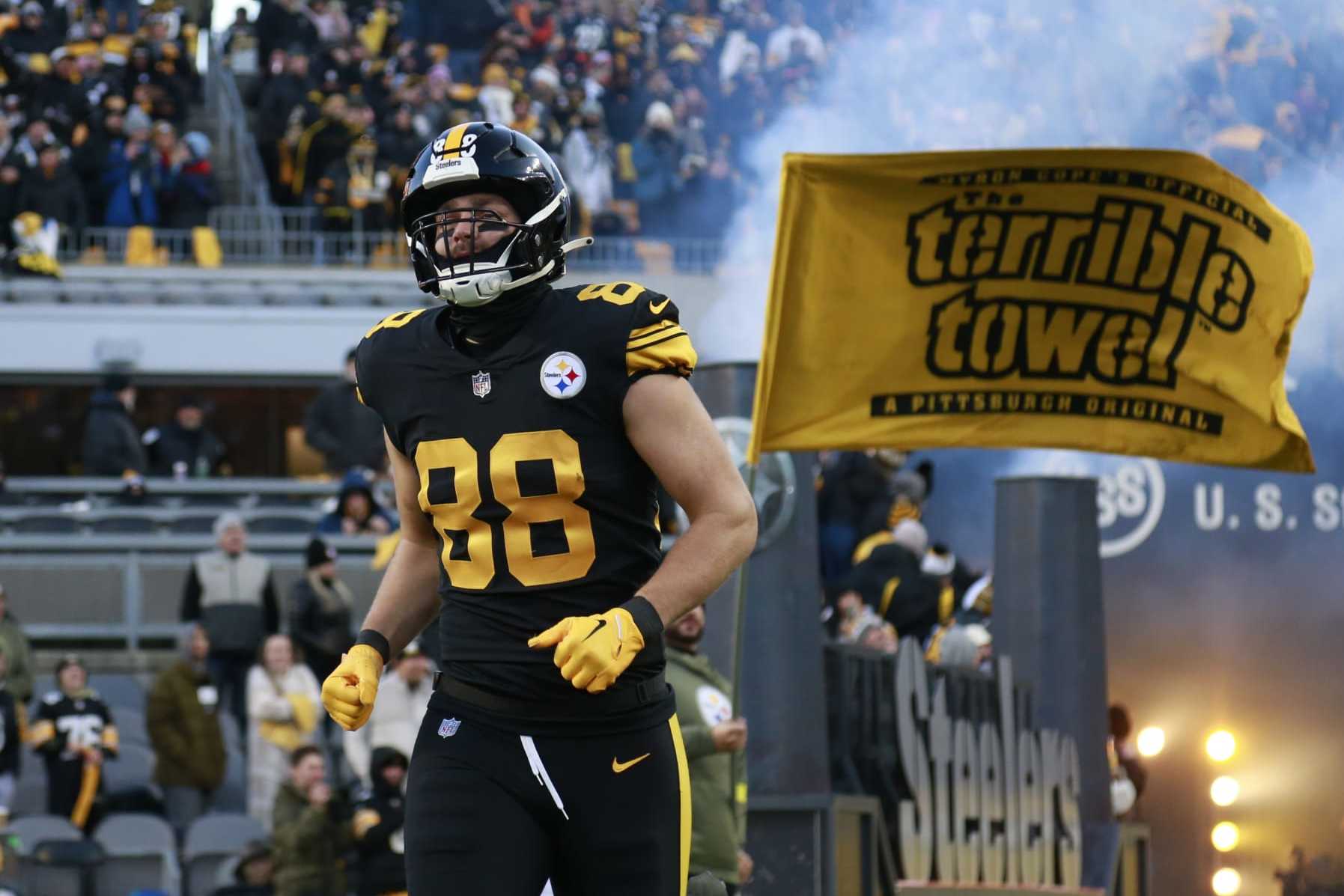 Steelers Pat Freiermuth is second to only Travis Kelce in TE grades