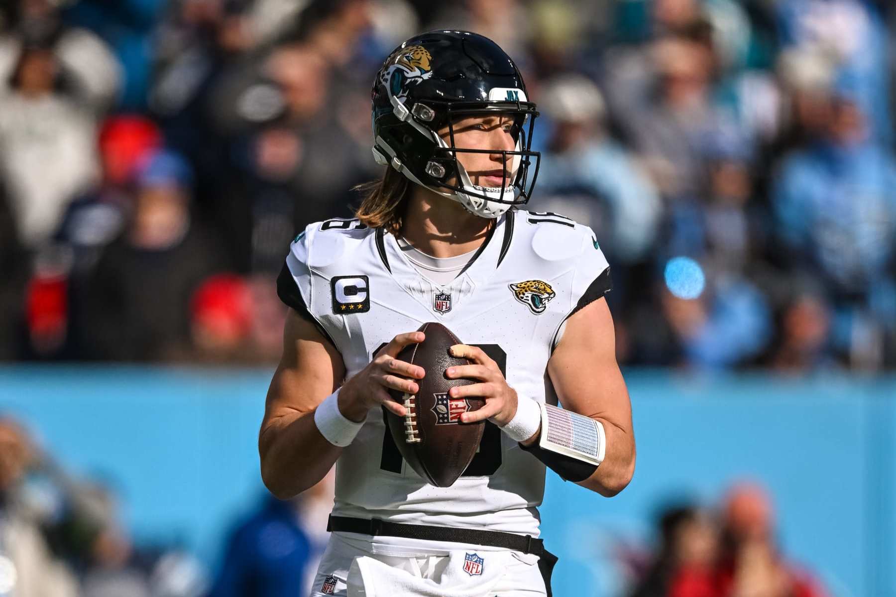 Where Trevor Lawrence’s 5M Contract Ranks Among Mahomes, Burrow, More NFL QBs