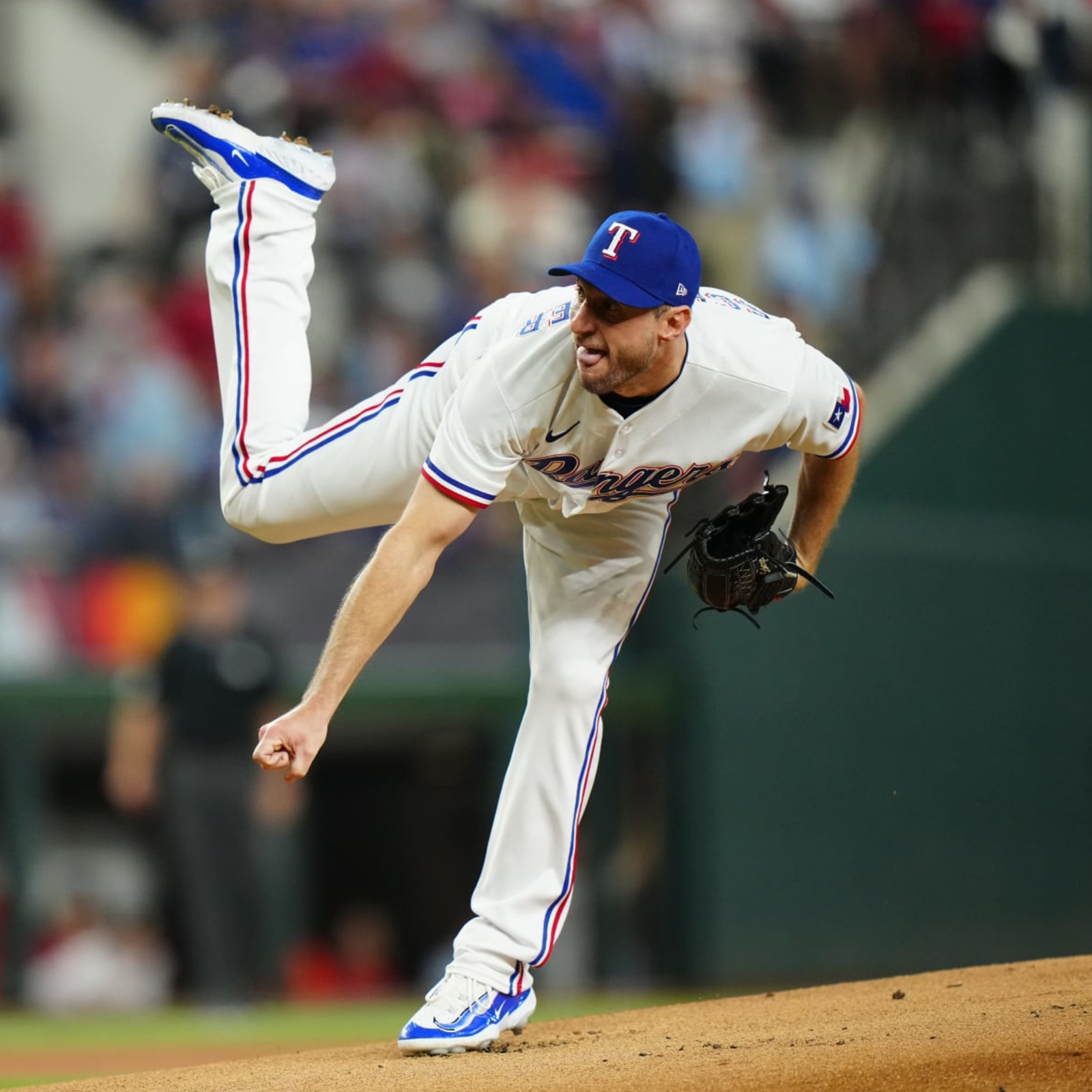 Astros rough up Rangers' Scherzer again, scoring 5 in 4 innings of