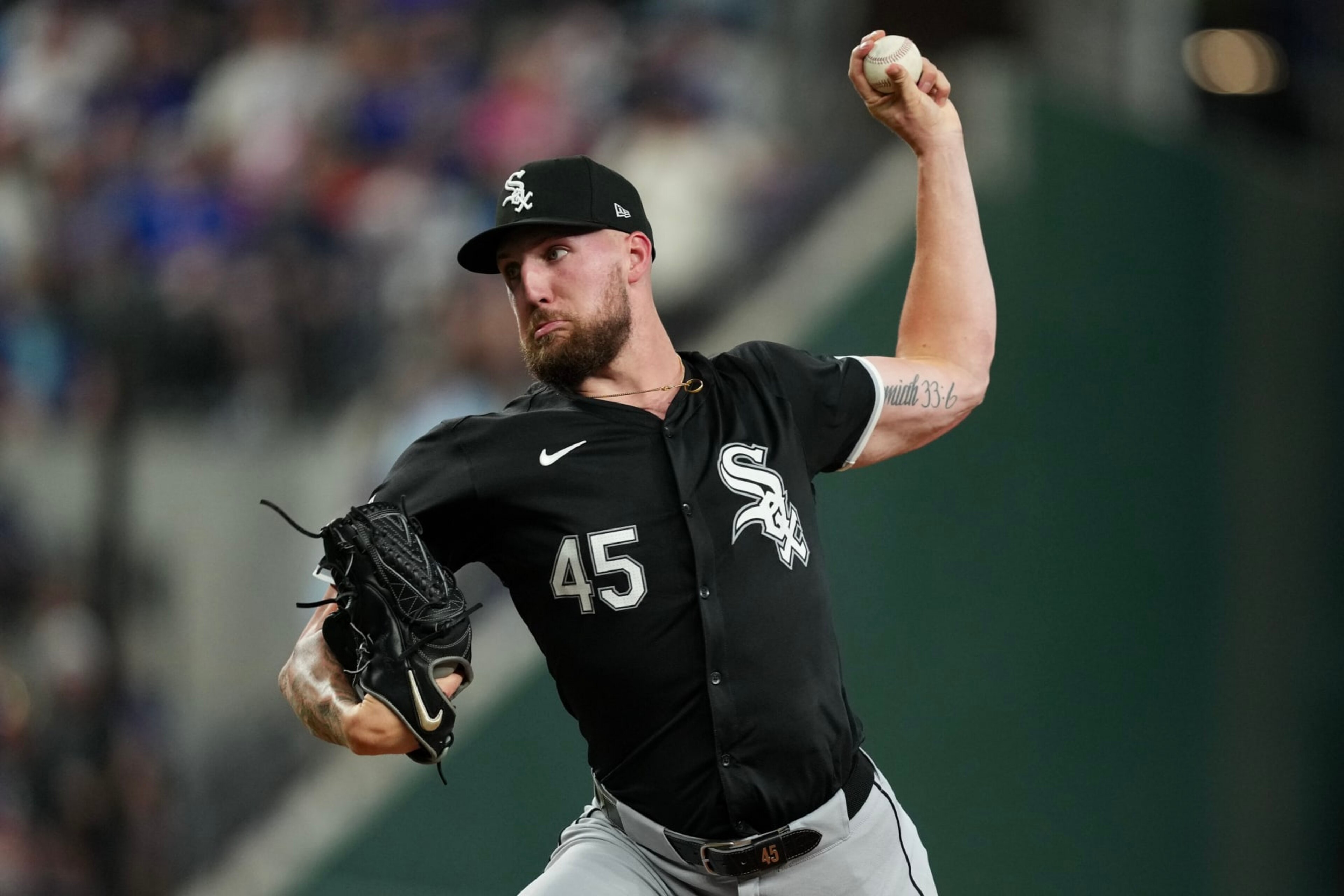 ARLINGTON, TEXAS - JULY 23: Garrett Crochet #45 of the Chicago White Sox pitches during the first inning against the Texas Rangers at Globe Life Field on July 23, 2024 in Arlington, Texas. (Photo by Sam Hodde/Getty Images) ARLINGTON, TEXAS - JULY 23: Garrett Crochet #45 of the Chicago White Sox pitches during the first inning against the Texas Rangers at Globe Life Field on July 23, 2024 in Arlington, Texas. (Photo by Sam Hodde/Getty Images)