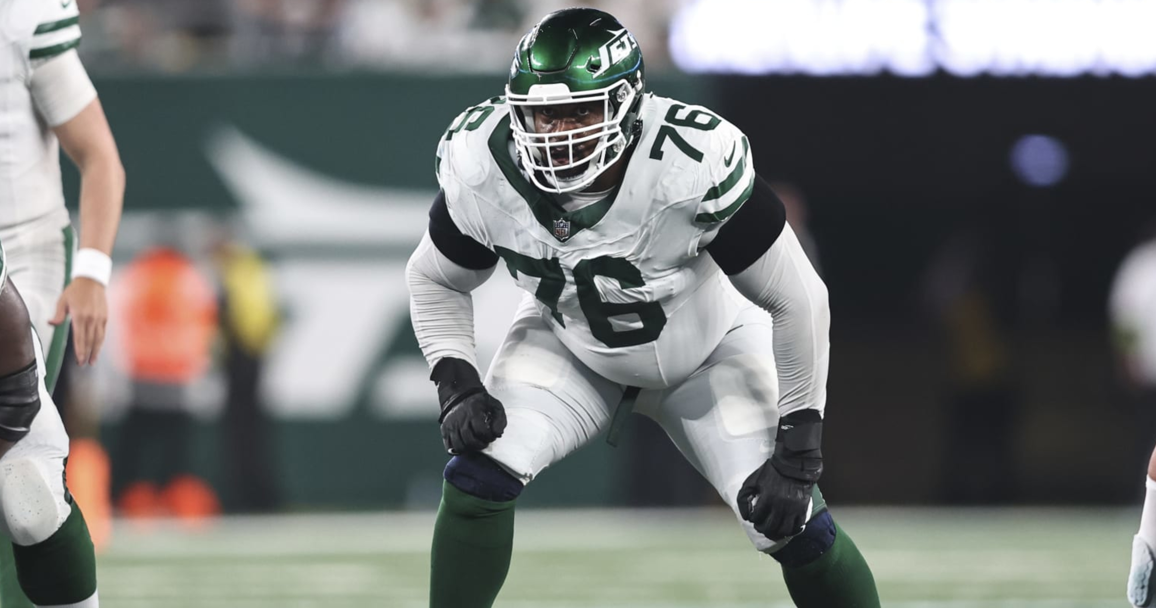 Jets' Duane Brown Returns to Practice amid Recovery from Surgery on Shoulder Injury