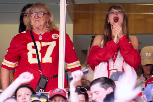 Travis Kelce jersey sales spike after Taylor Swift attends Chiefs game