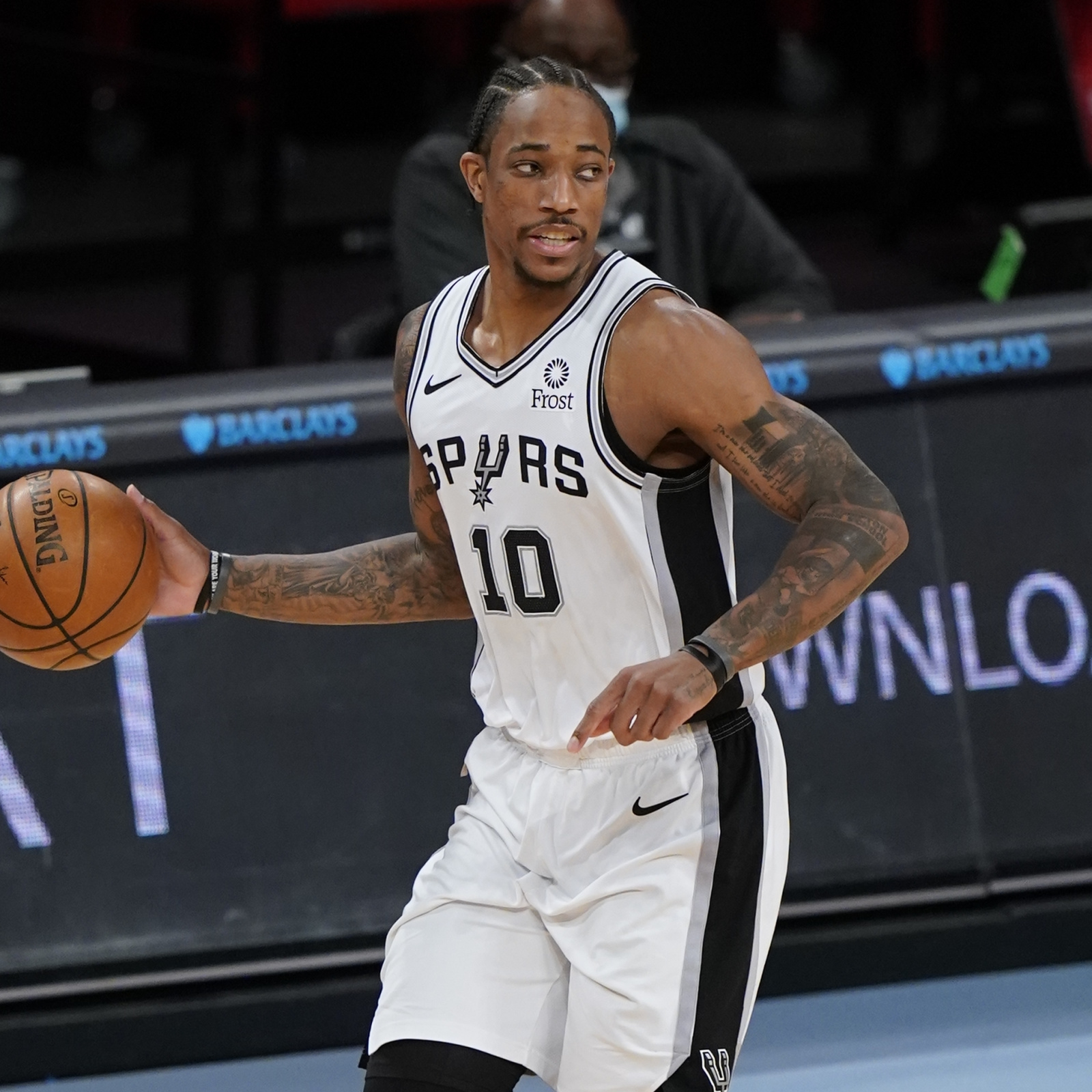 NBA Recaps: DeRozan's shot lifts Raptors over Knicks