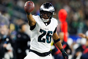 Saquon Barkley, Joe Burrow Headline NFL's November Players of the Month