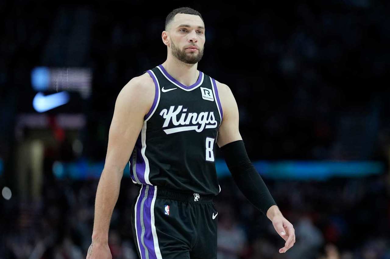 PORTLAND, OREGON - FEBRUARY 06: Zach LaVine #8 of the Sacramento Kings looks on during the second half against the Portland Trail Blazers at Moda Center on February 06, 2025 in Portland, Oregon. NOTE TO USER: User expressly acknowledges and agrees that, by downloading and or using this photograph, User is consenting to the terms and conditions of the Getty Images License Agreement. (Photo by Soobum Im/Getty Images)