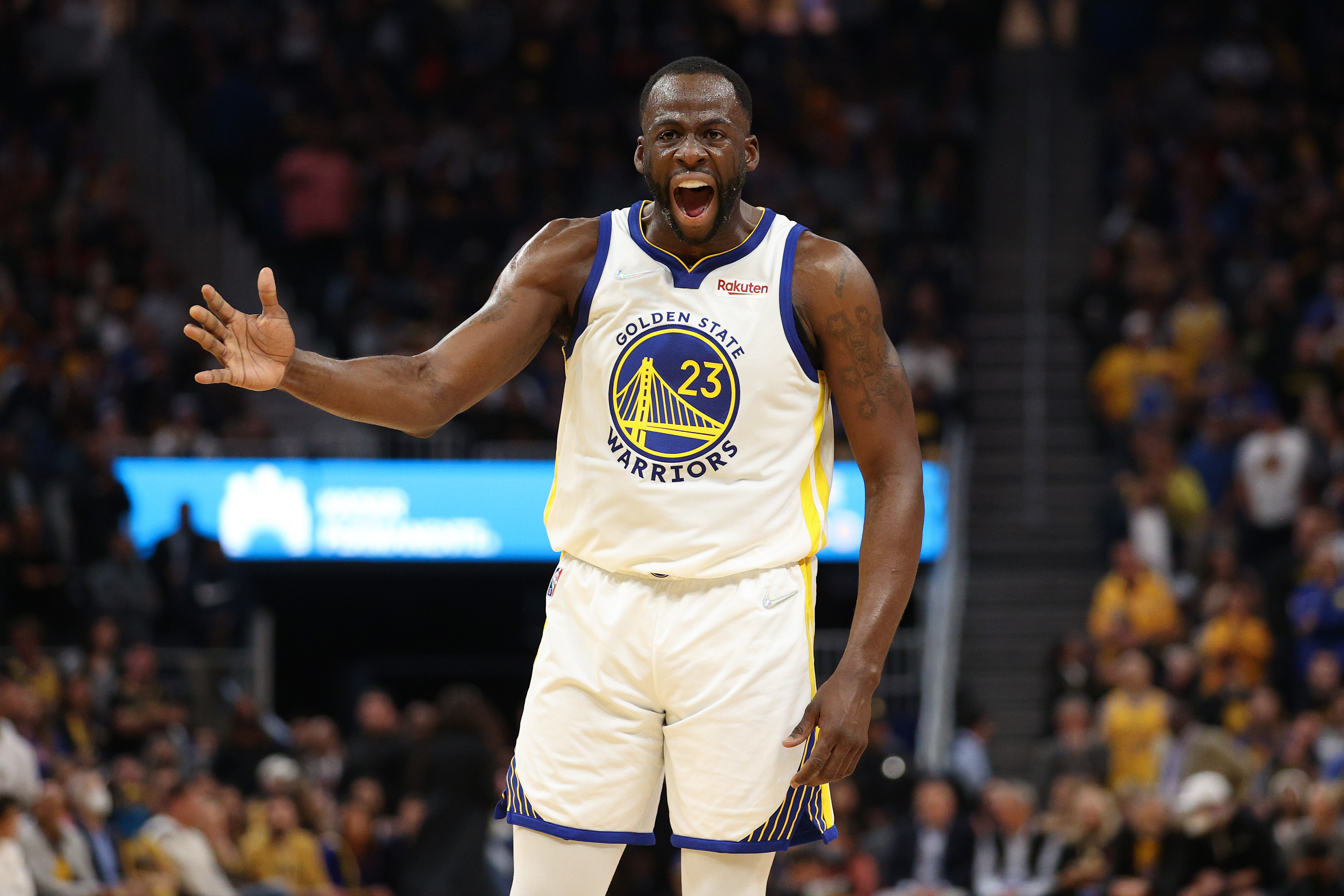 Draymond Green throws ceremonial first pitch at Detroit Tigers game