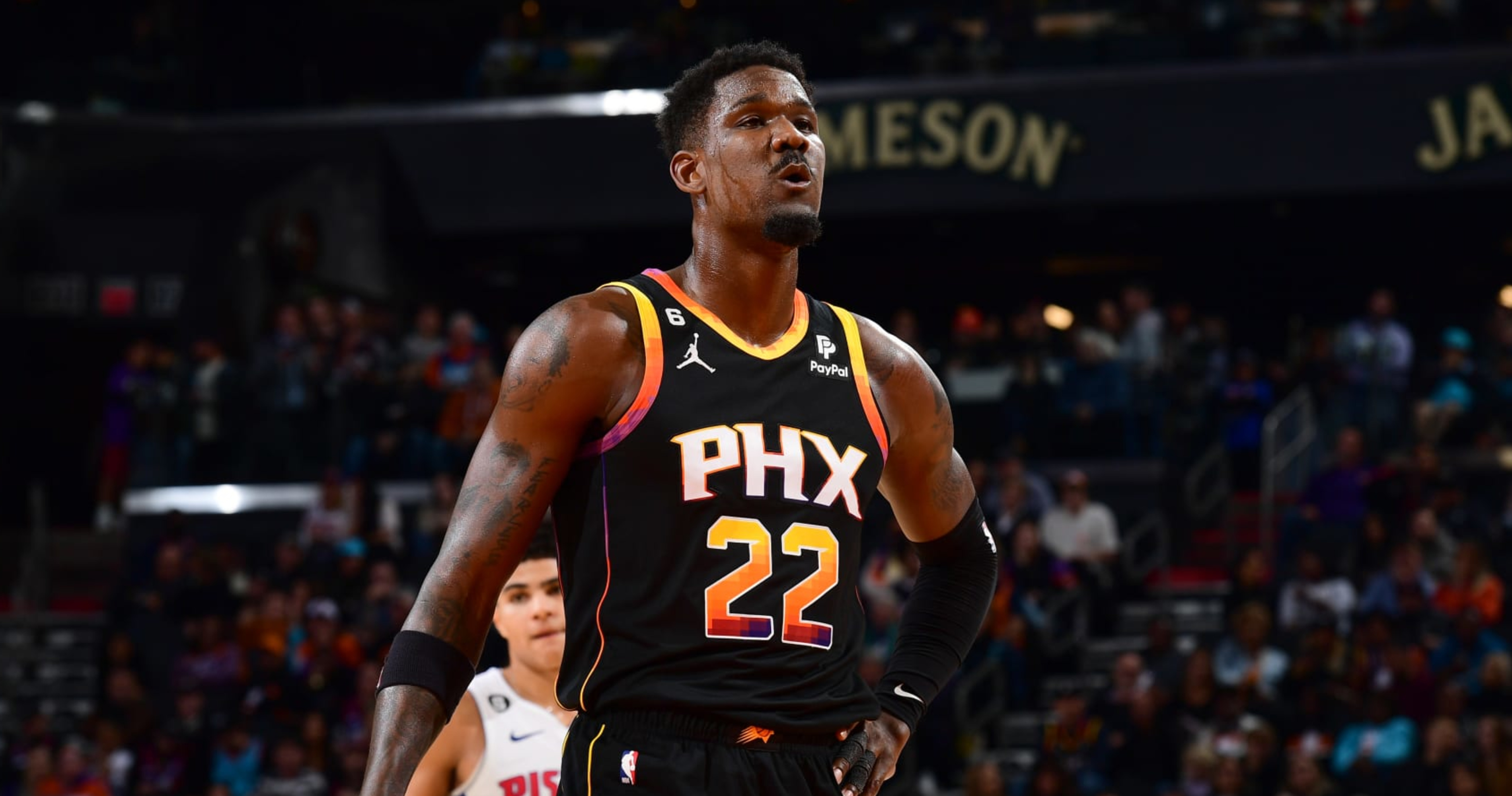 Dallas Mavericks Could Target Deandre Ayton If Kyrie Irving Stays