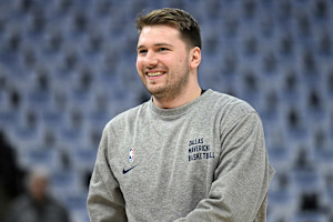 Luka Dončić Reveals He Won $100K from Mavs' Dereck Lively II on Wild Full-Court Shot