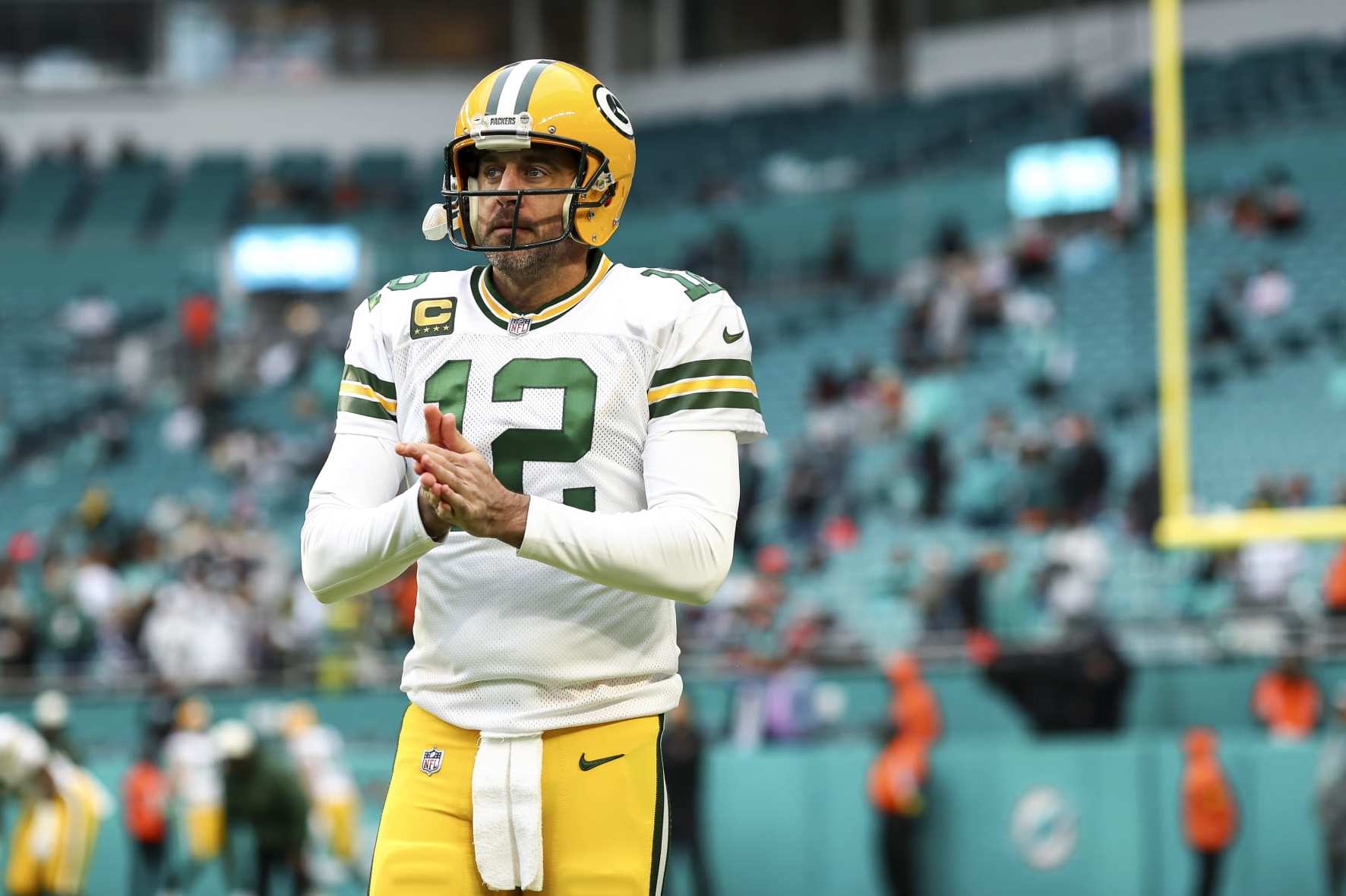 NFL on X: BREAKING: Packers trading Aaron Rodgers to the Jets. (via  @rapsheet, @TomPelissero)  / X