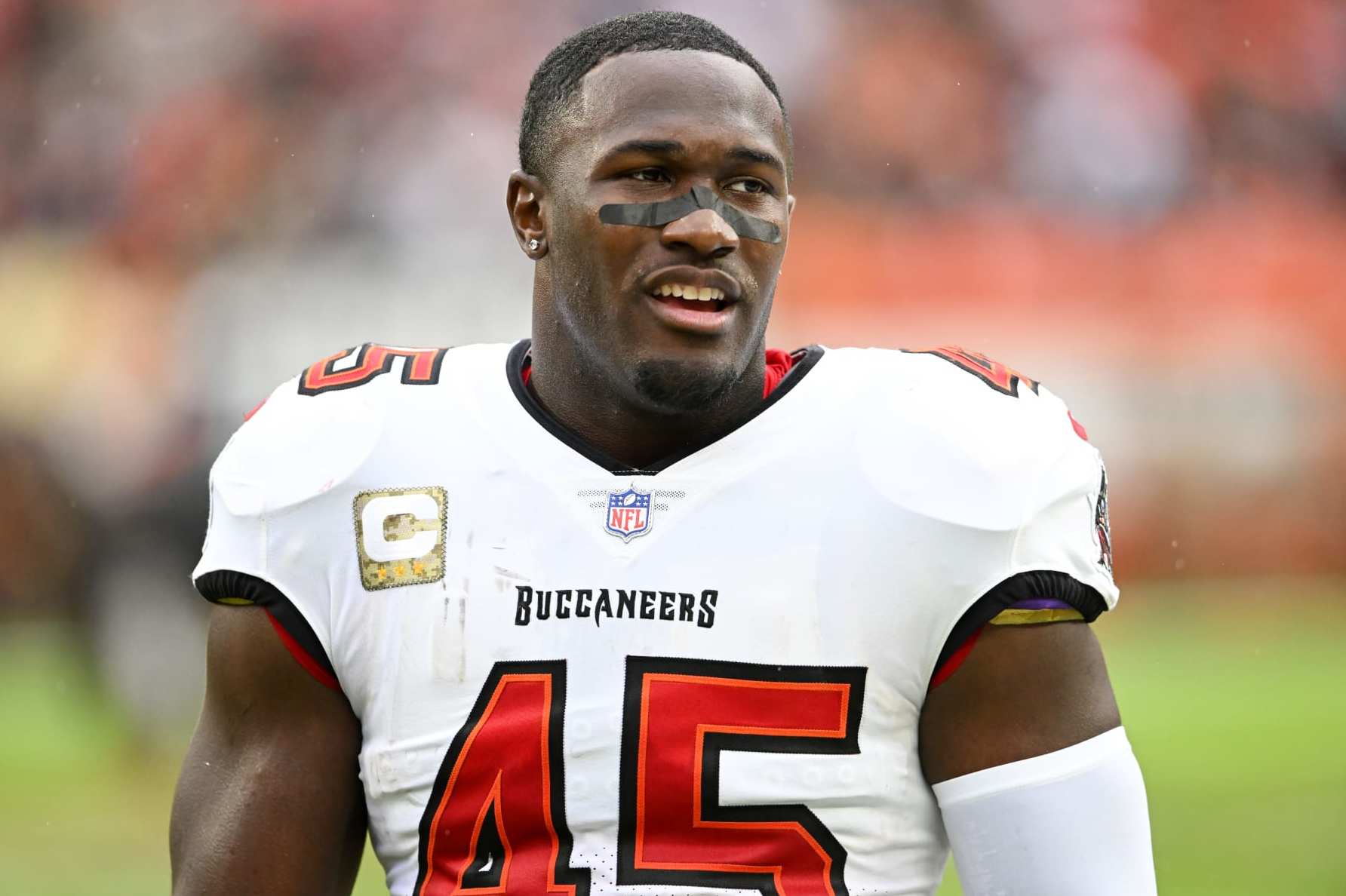 Report: Buccaneers Picking Up LB Devin White's Fifth-Year Option 