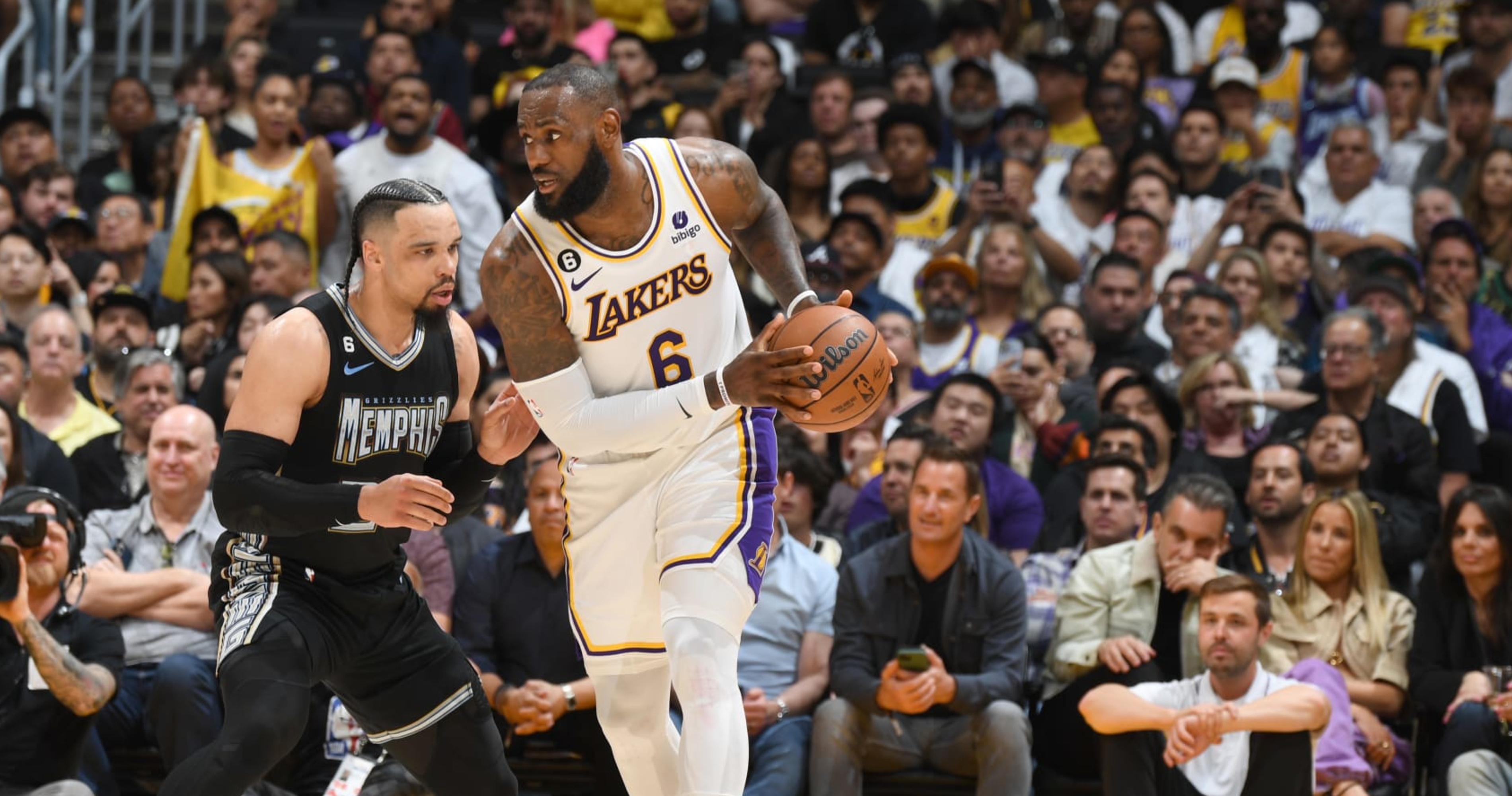 LeBron James, Anthony Davis Thrill NBA Twitter in Lakers' Epic Win