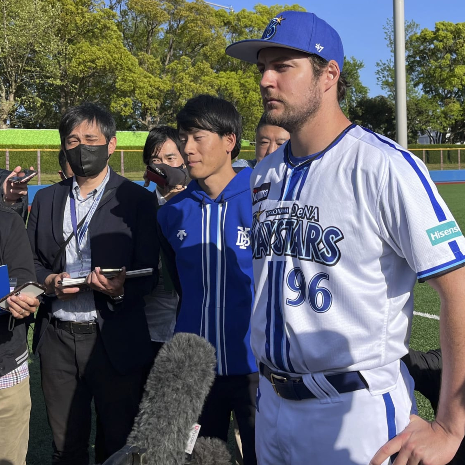 Former Dodgers pitcher Trevor Bauer signing one-year deal in Japan