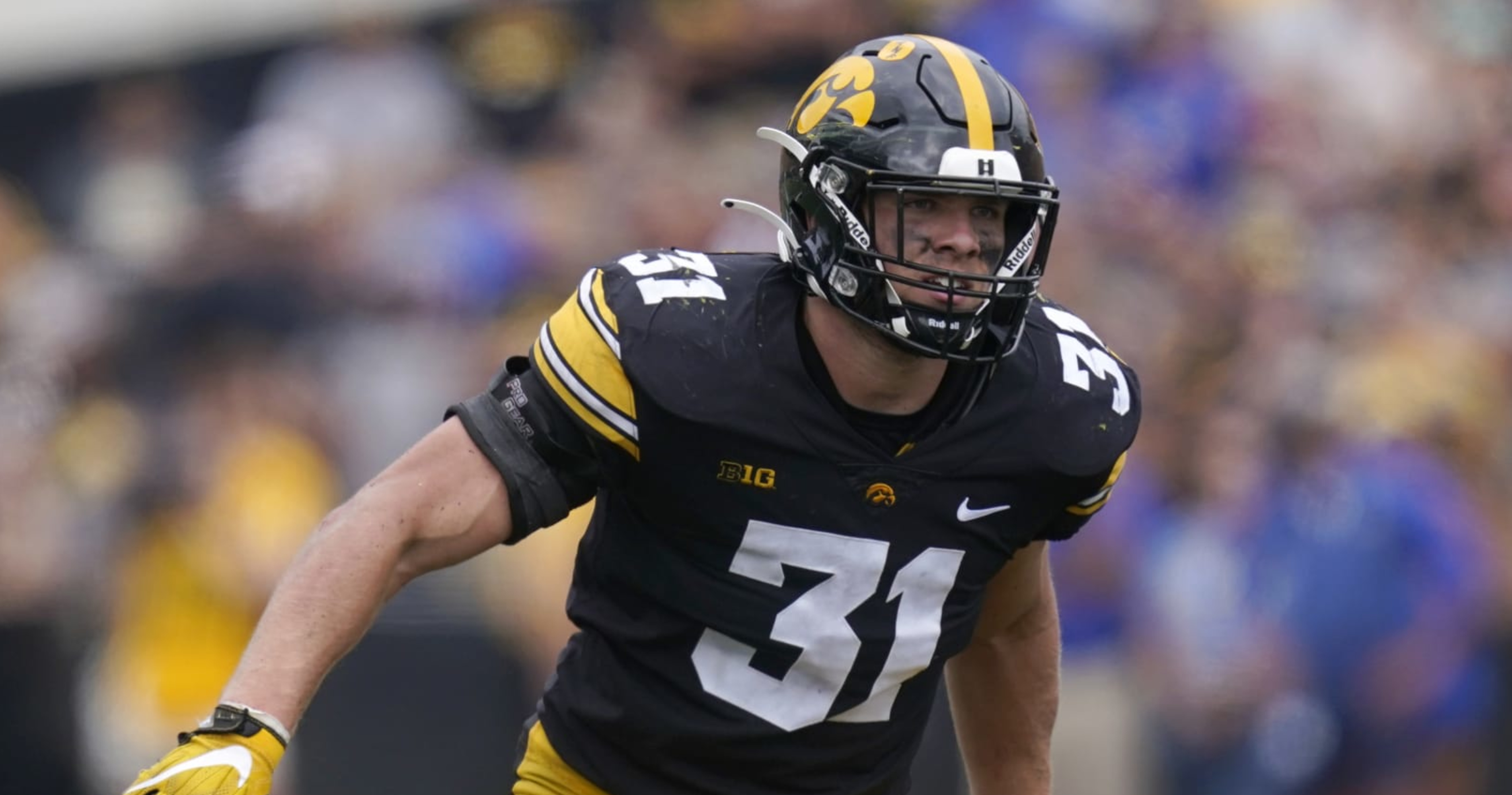 Self-made LB Jack Campbell reaches new heights with Hawkeyes