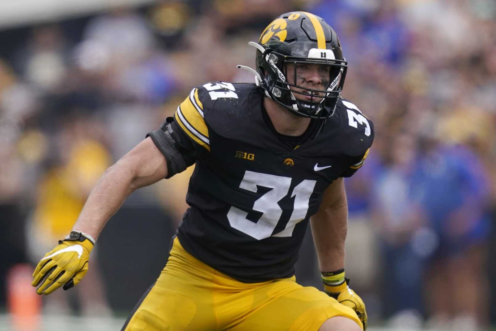 Iowa Football: CBS Sports tabs Jack Campbell as top 32 draft prospect