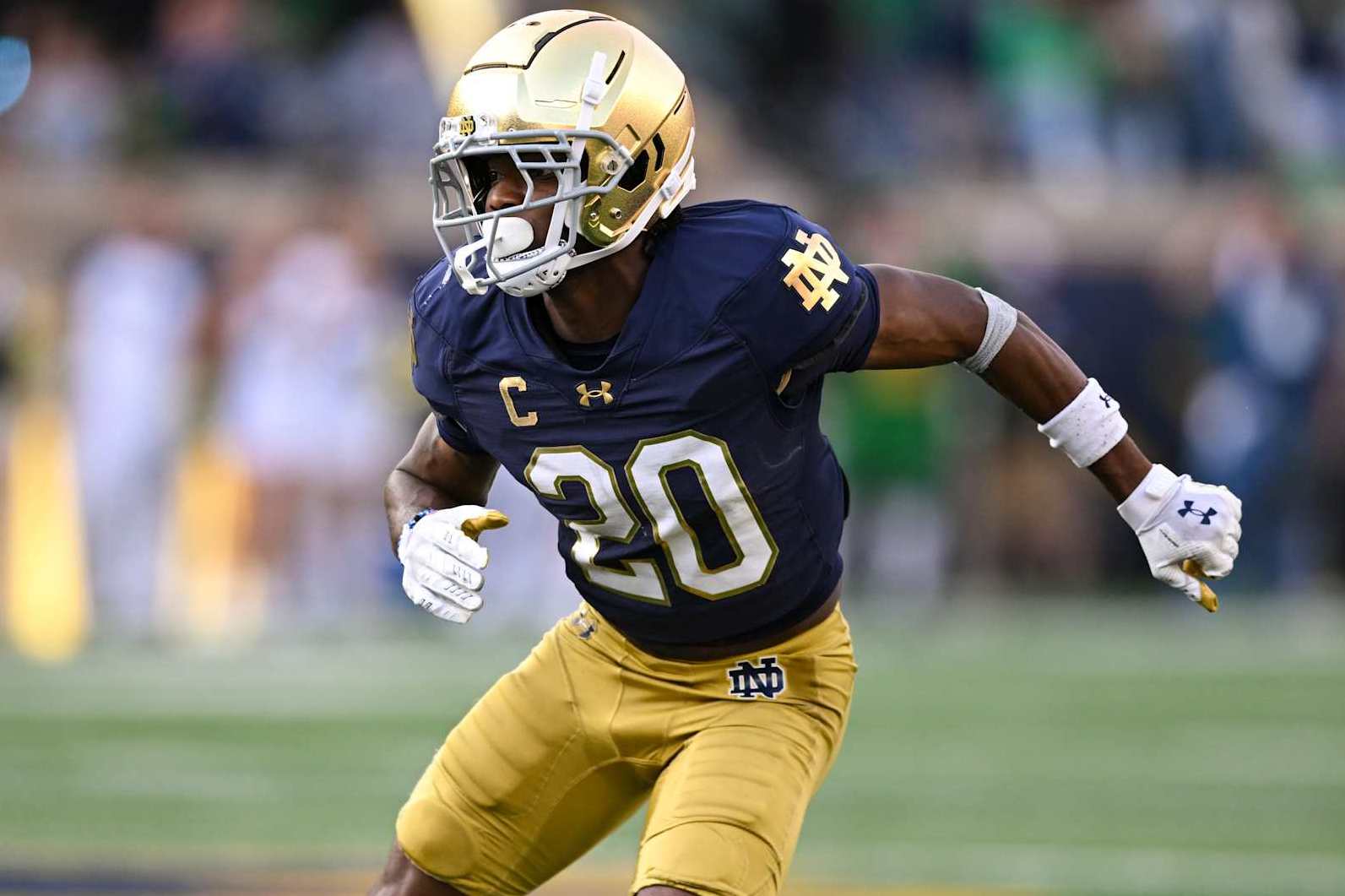 SOUTH BEND, IN - OCTOBER 12: Notre Dame Fighting Irish CB Benjamin Morrison (20) during a college football game between the Stanford Cardinal and Notre Dame Fighting Irish on October 12, 2024 at Notre Dame Stadium in South Bend, IN (Photo by James Black/Icon Sportswire via Getty Images)