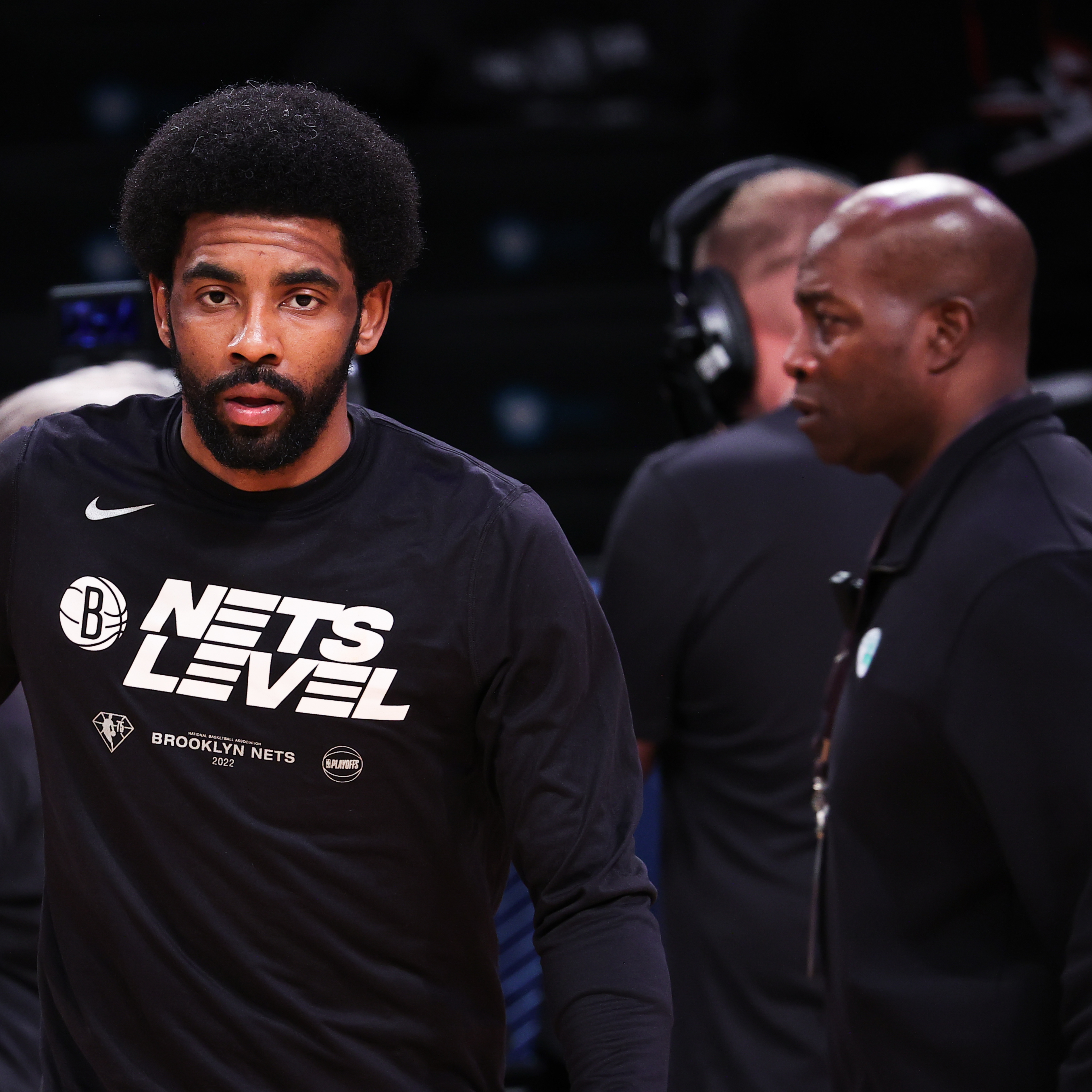 Kyrie Irving Trade Rumors: 76ers, Mavs Join Lakers in Pursuit of Nets PG