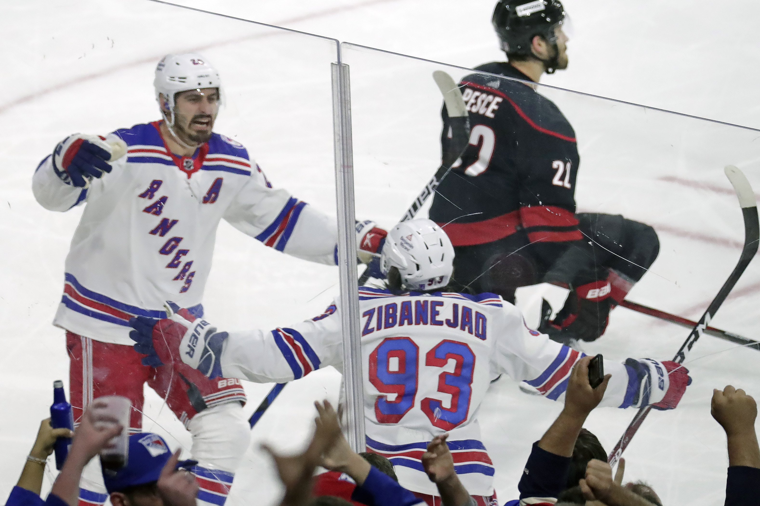 Kreider Plays in 700th Career NHL Game