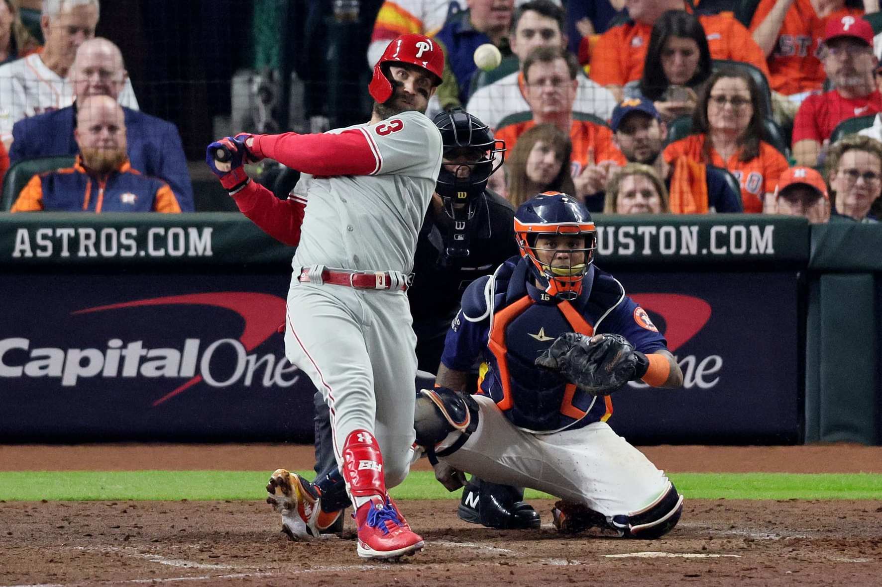 2022 World Series: Phillies blast five home runs in Game 3 to tie record,  beat Astros, 7-0, to take 2-1 lead 