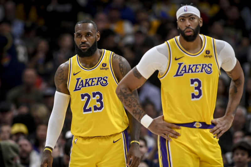 Lakers LeBron James Anthony Davis Get Love from NBA Fans in Win vs. Durant Suns News Scores Highlights Stats and Rumors Bleacher Report