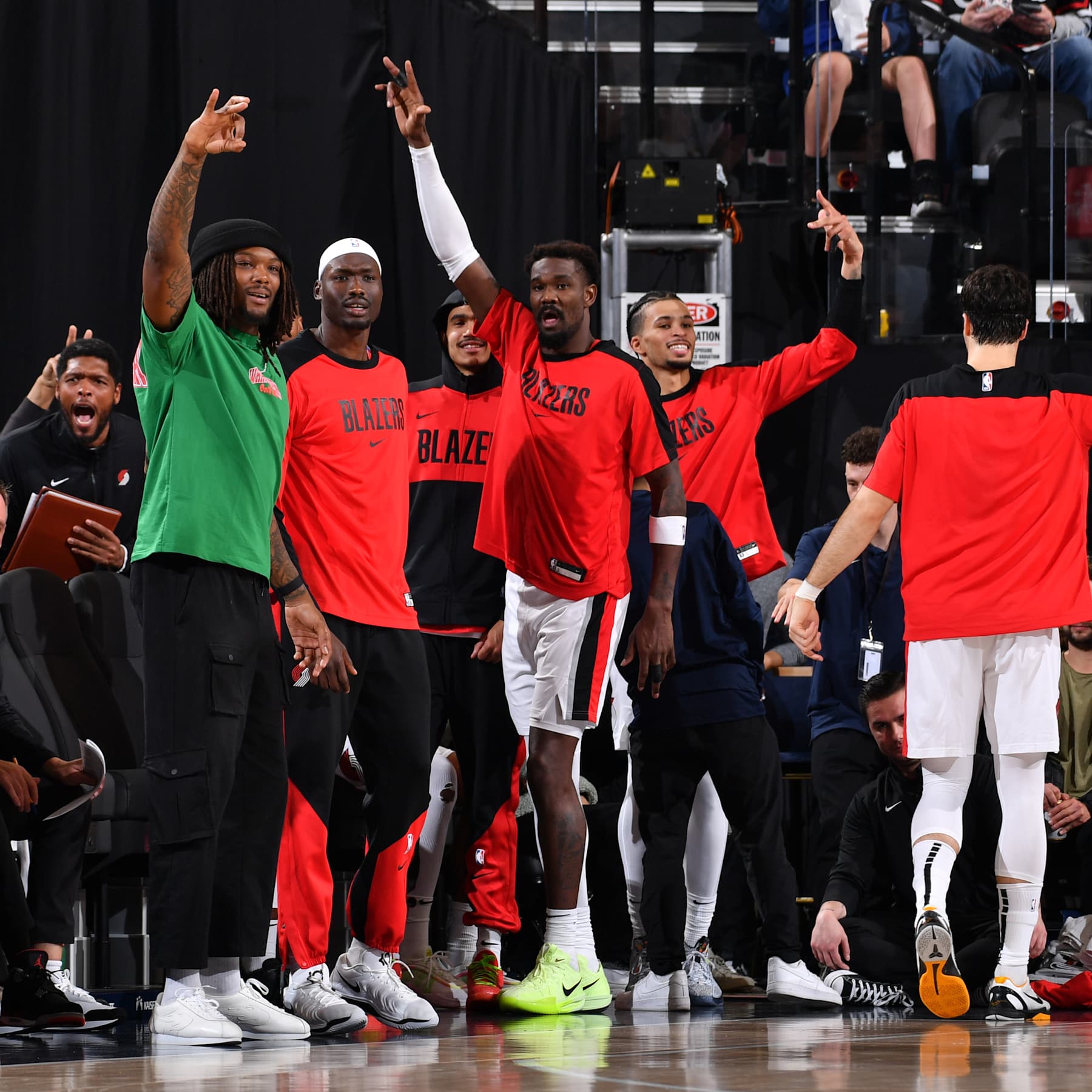 INGLEWOOD, CA - OCTOBER 30: The Portland Trail Blazers celebrate during the game against the LA Clippers on October 30, 2024 at Intuit Dome in Los Angeles, California. NOTE TO USER: User expressly acknowledges and agrees that, by downloading and/or using this Photograph, user is consenting to the terms and conditions of the Getty Images License Agreement. Mandatory Copyright Notice: Copyright 2024 NBAE (Photo by Juan Ocampo/NBAE via Getty Images)