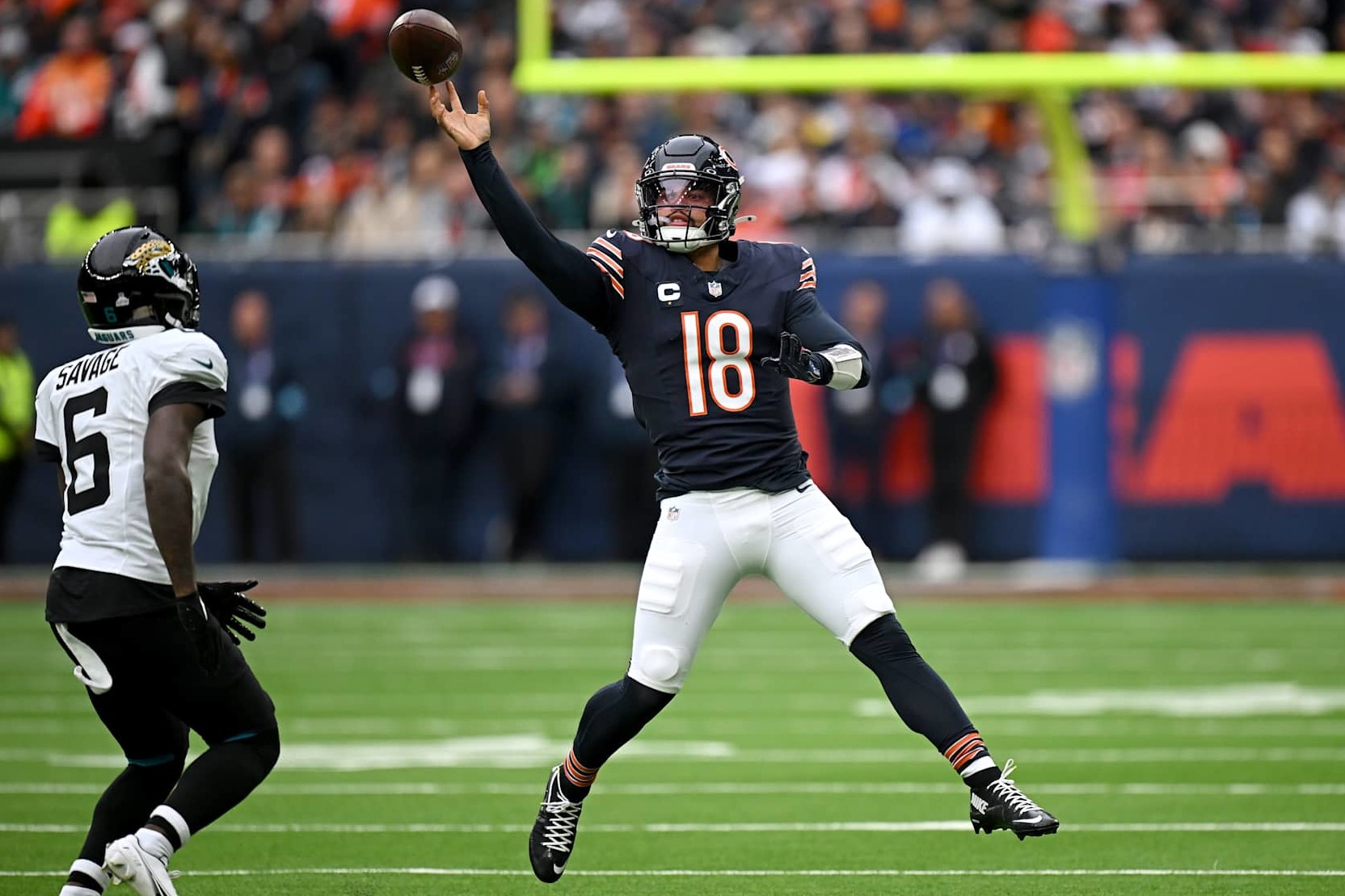 Chicago Bears quarterback Caleb Williams continues to climb Bleacher Report's rookie rankings.