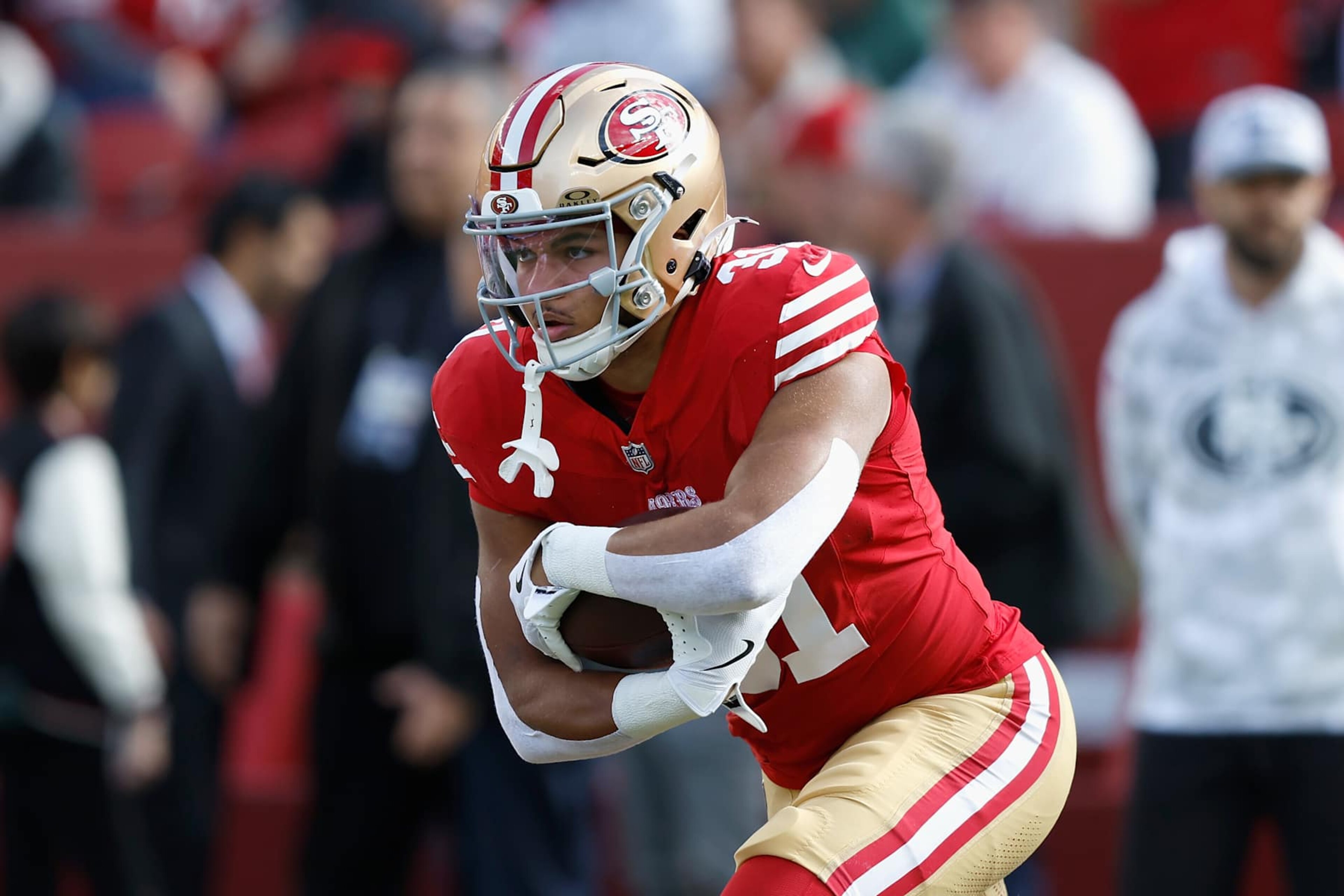 SANTA CLARA, CALIFORNIA - NOVEMBER 17: Isaac Guerendo #31 of the San Francisco 49ers warms up before the game against the Seattle Seahawks at Levi's Stadium on November 17, 2024 in Santa Clara, California. (Photo by Lachlan Cunningham/Getty Images)