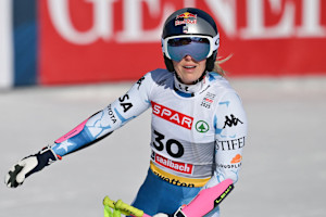 Lindsey Vonn DNFs in World Championship After Her Arm Got Caught in a Gate