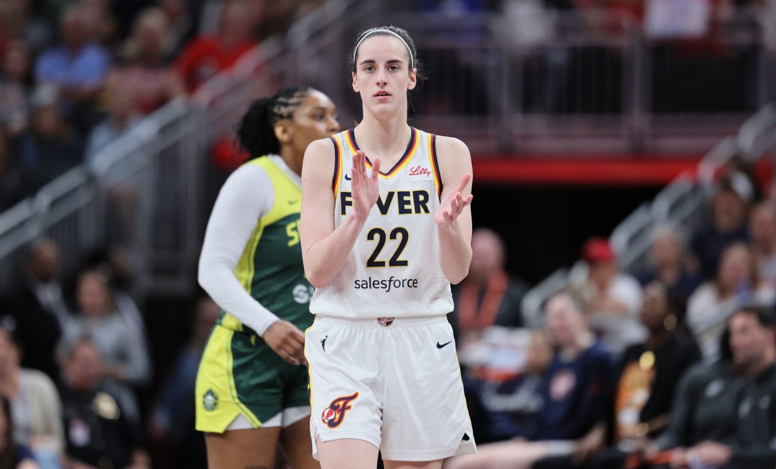 INDIANAPOLIS, INDIANA - MAY 30: Caitlin Clark #22 of the Indiana Fever against the Seattle Storm at Gainbridge Fieldhouse on May 30, 2024 in Indianapolis, Indiana (Photo by Andy Lyons/Getty Images)