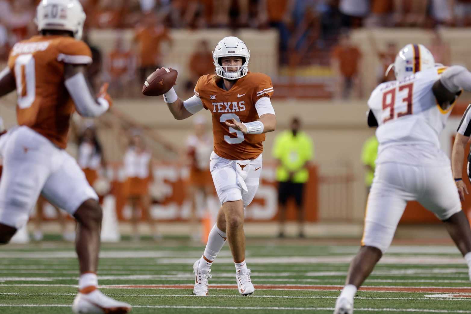 AUSTIN, TEXAS - SEPTEMBER 03: Quinn Ewers #3 of the Texas Longhorns looks to pass in the first half against the Louisiana Monroe Warhawks at Darrell K Royal-Texas Memorial Stadium on September 03, 2022 in Austin, Texas. (Photo by Tim Warner/Getty Images)