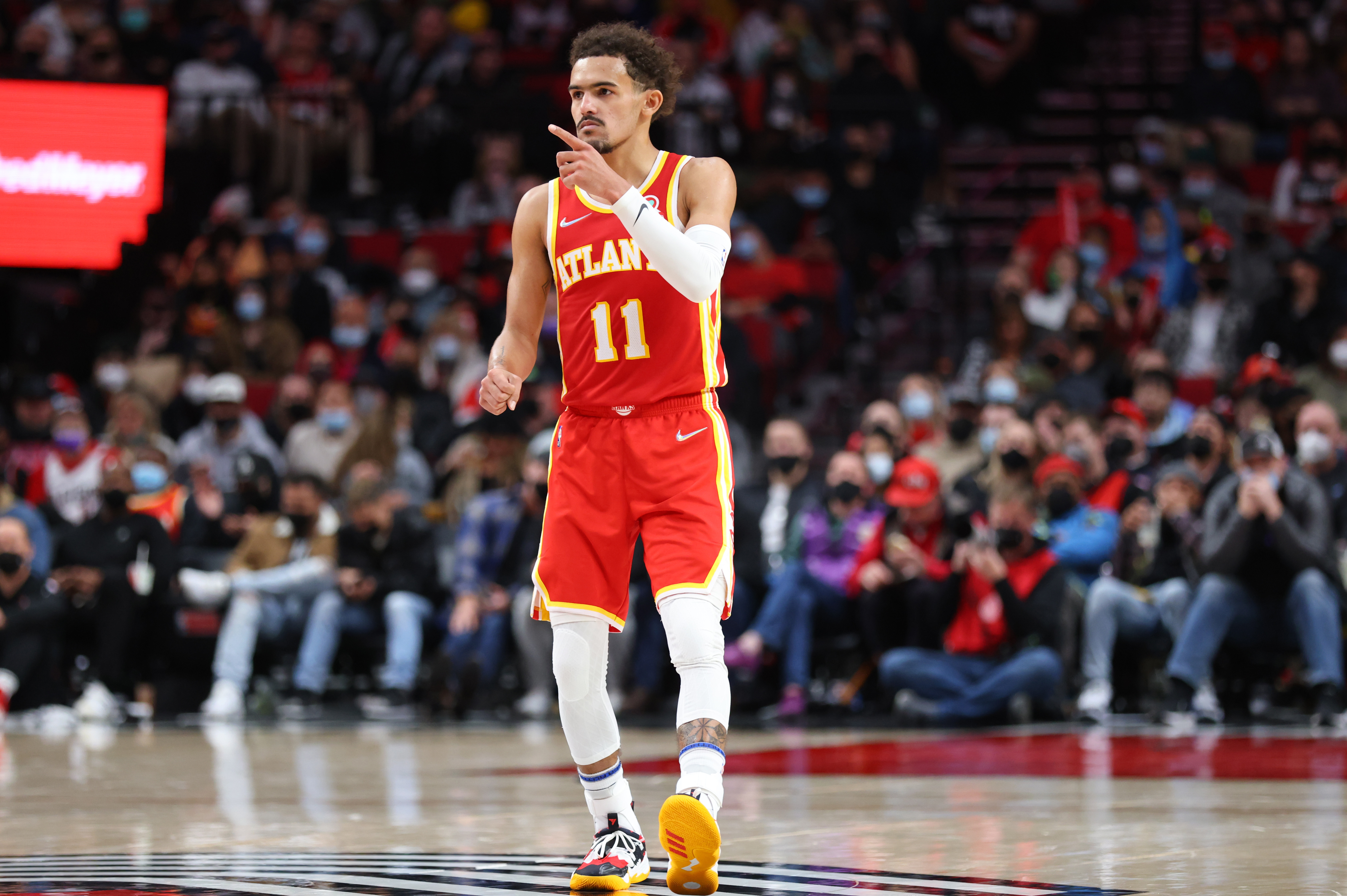 Trae Young Goes Off For 56 Points, 14 Assists in Hawks' Loss to Trail Blazers thumbnail
