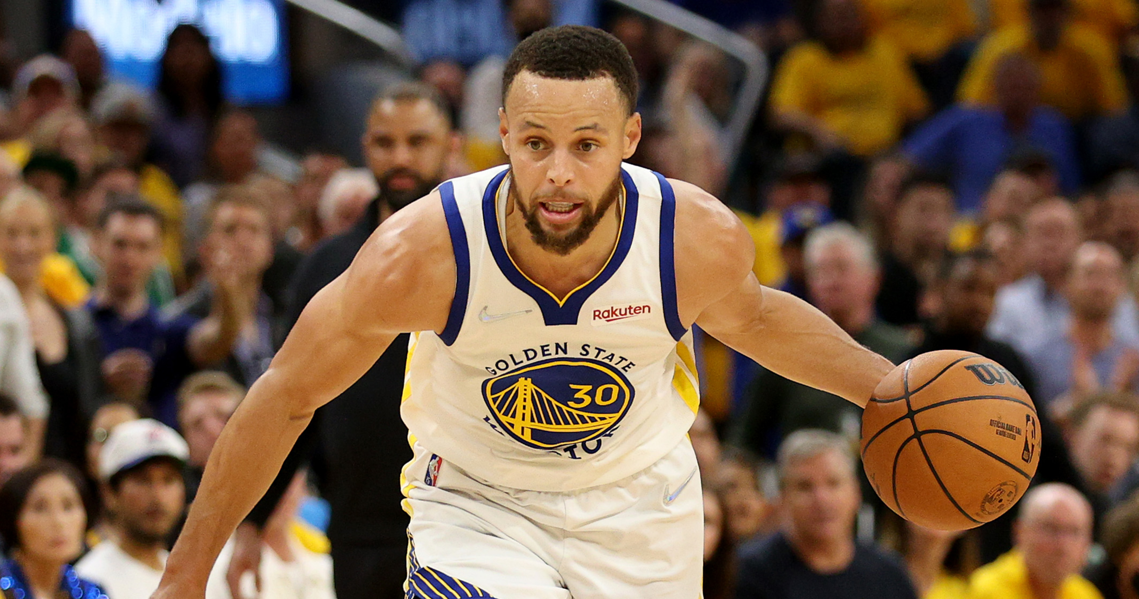 N.B.A. Finals: Stephen Curry and Warriors Aren't Short on Big