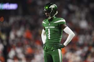 Sauce Gardner Says Mecole Hardman 'Never Earned His Stripes' with Jets amid Feud