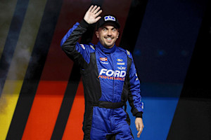 'Malcolm in the Middle' Star Frankie Muniz to Be NASCAR Truck Series Driver in 2025