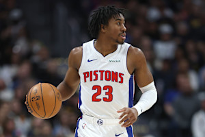 Pistons' Jaden Ivey Out At Least 4 Weeks After Surgery for Broken Fibula Injury