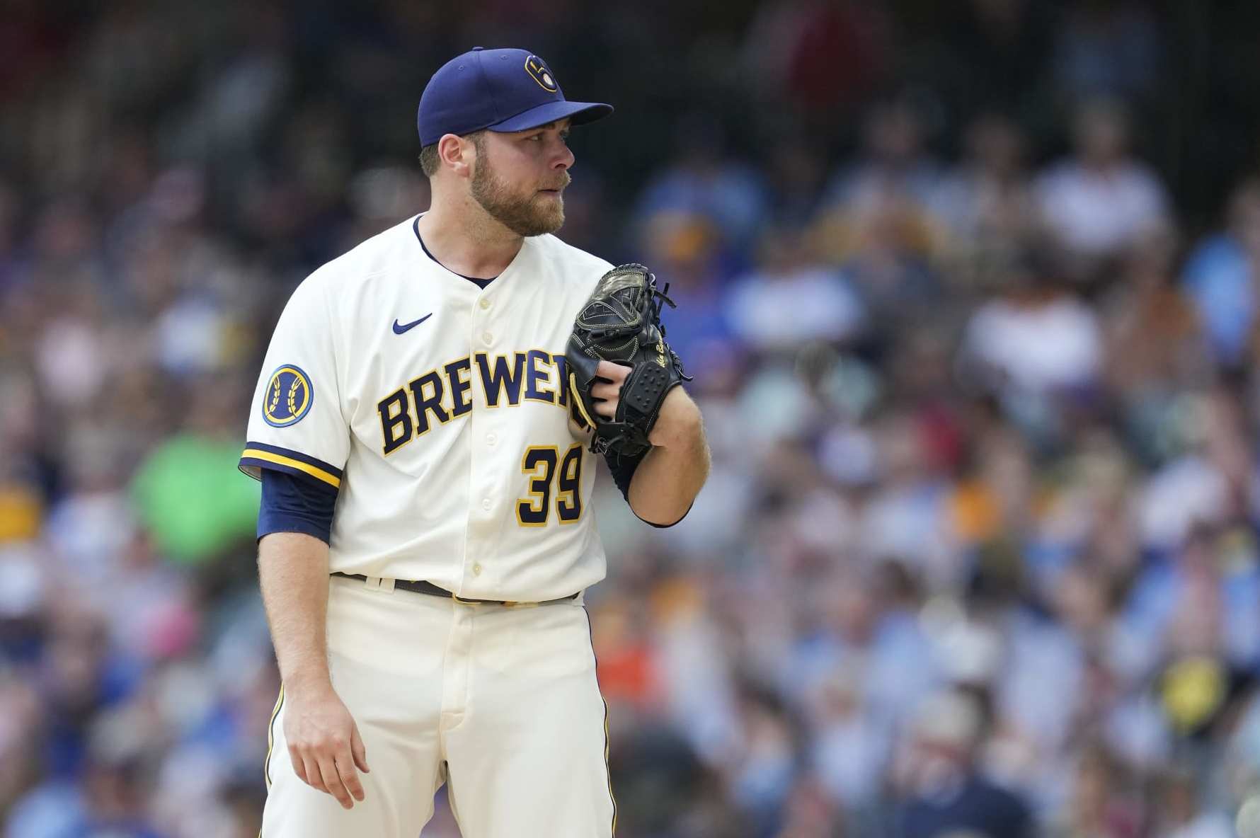 MILWAUKEE, WISCONSIN - AUGUST 23: Corbin Burnes #39 of the Milwaukee Brewers pitches in the first inning against the Minnesota Twins at American Family Field on August 23, 2023 in Milwaukee, Wisconsin. (Photo by Patrick McDermott/Getty Images)