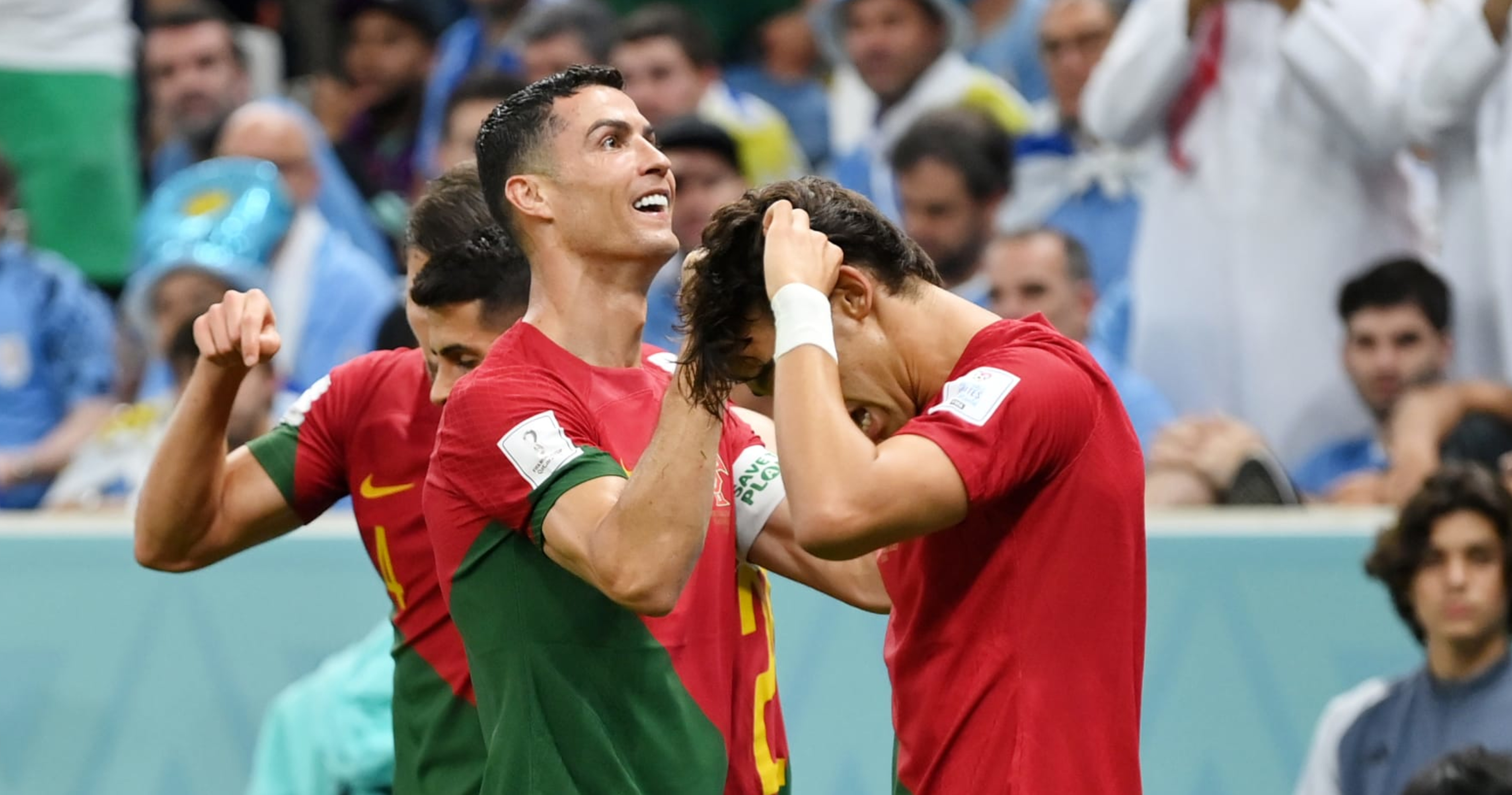 Cristiano Ronaldo Trolled for Claiming Bruno Fernandes' World Cup Aim for Portugal thumbnail